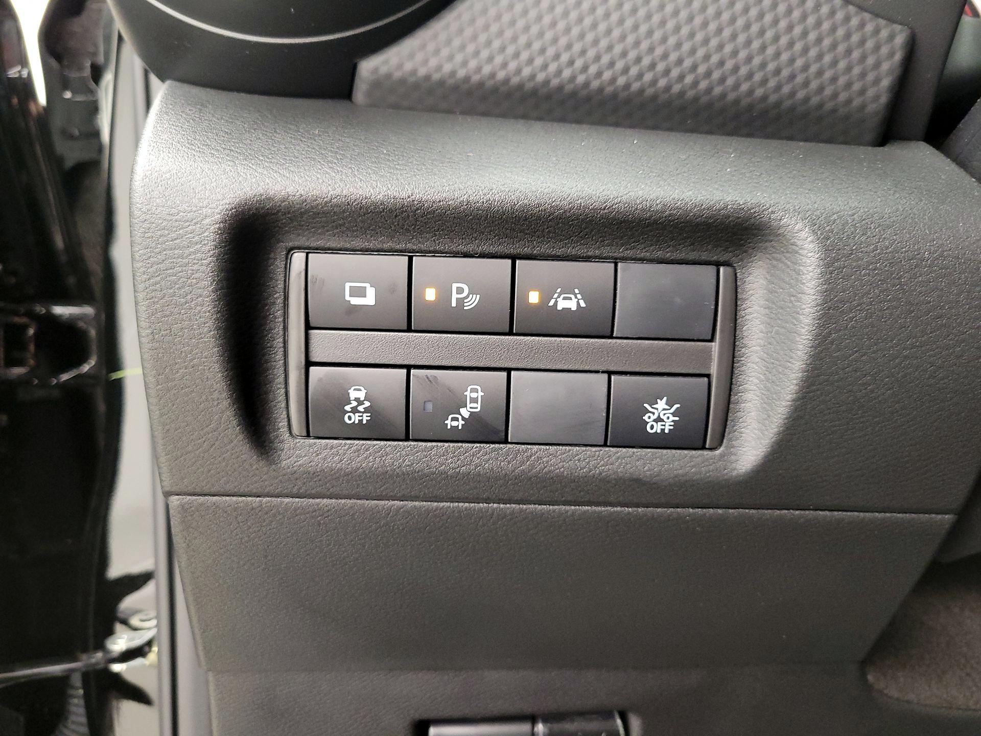 Thumbnail: 2025 Nissan Kicks - 13