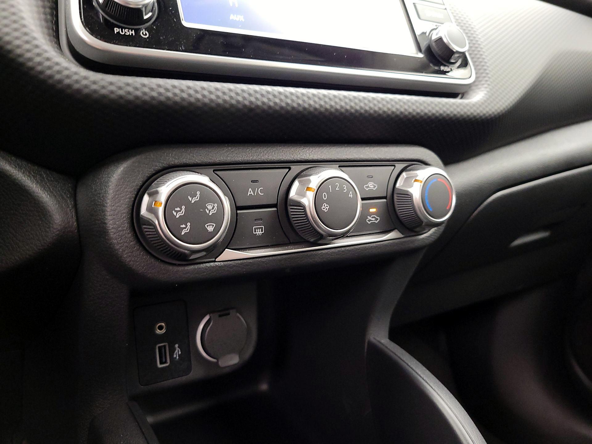 Thumbnail: 2025 Nissan Kicks - 16