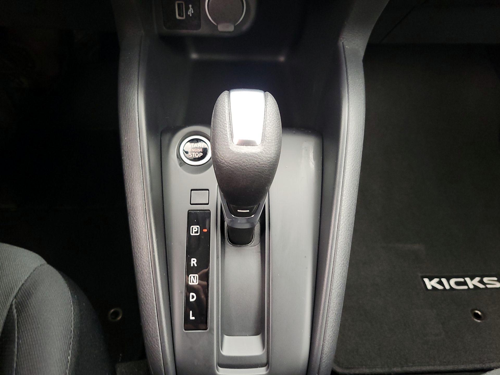 Thumbnail: 2025 Nissan Kicks - 17