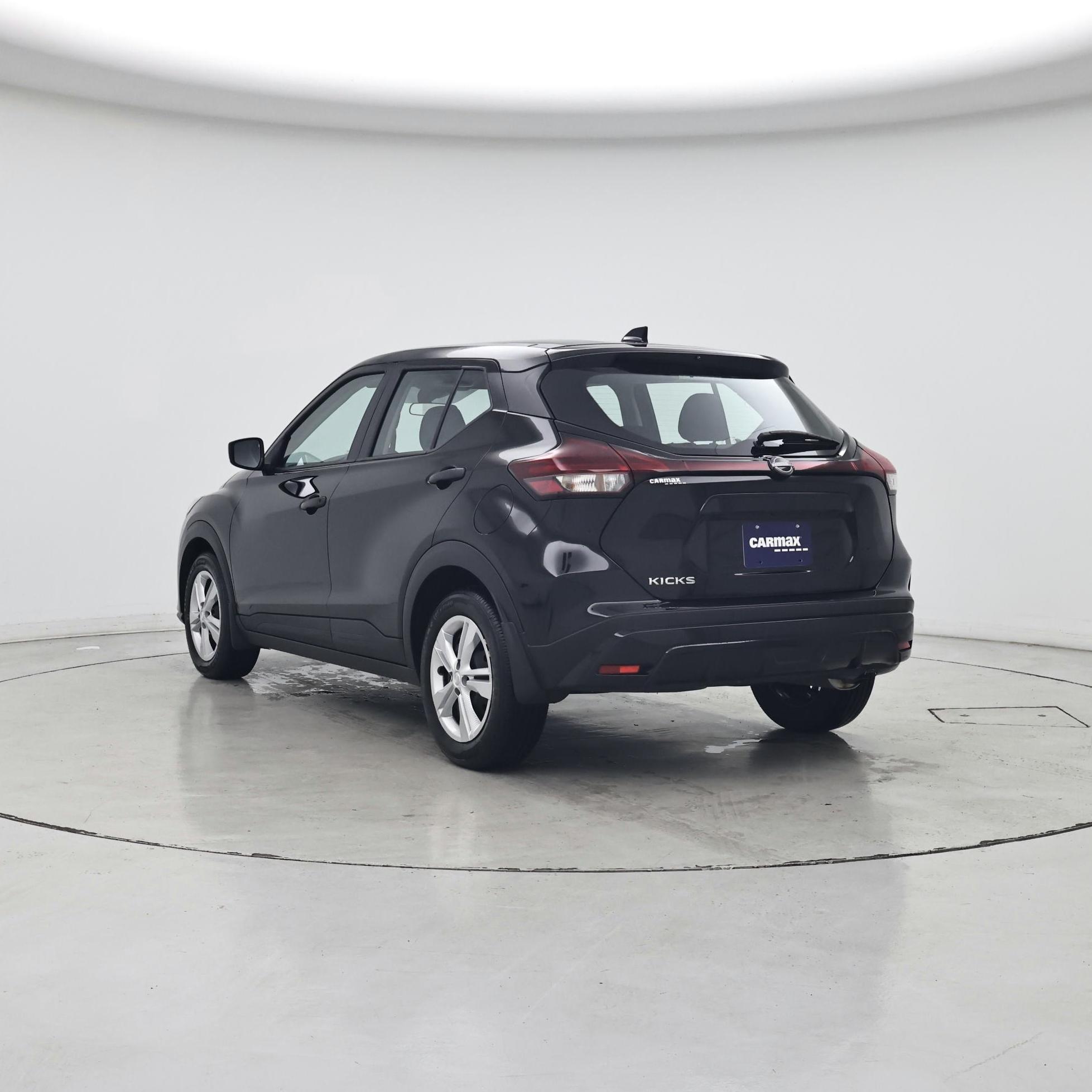 Thumbnail: 2025 Nissan Kicks - 2