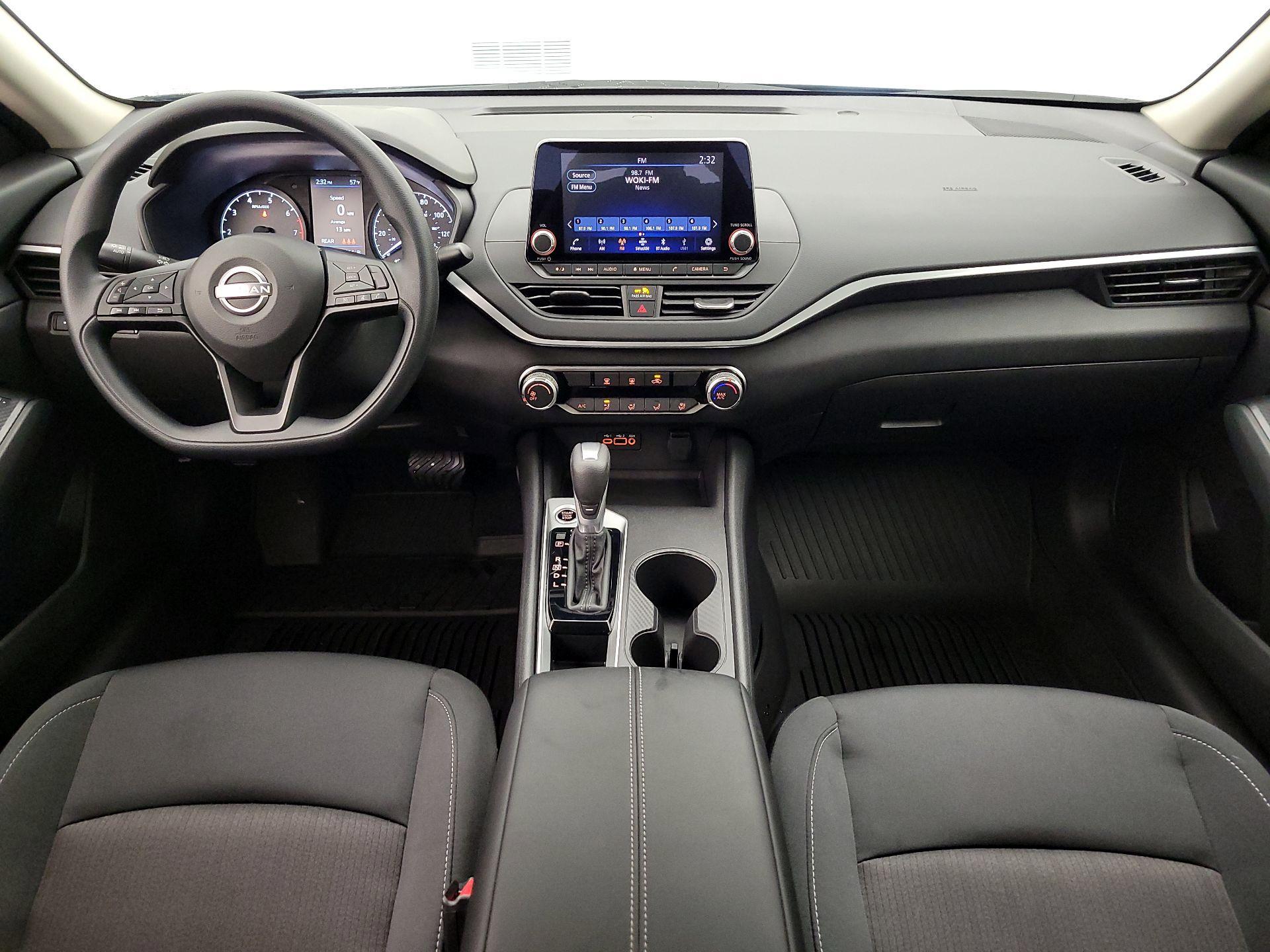 Thumbnail: 2025 Nissan Altima - 9