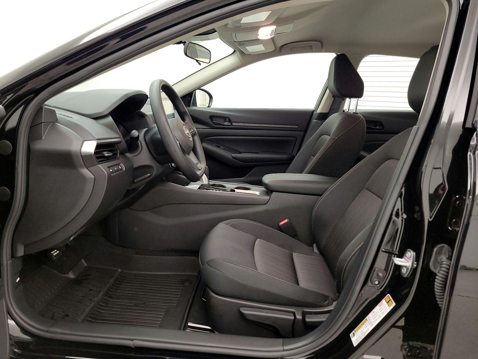 Thumbnail: 2025 Nissan Altima - 11