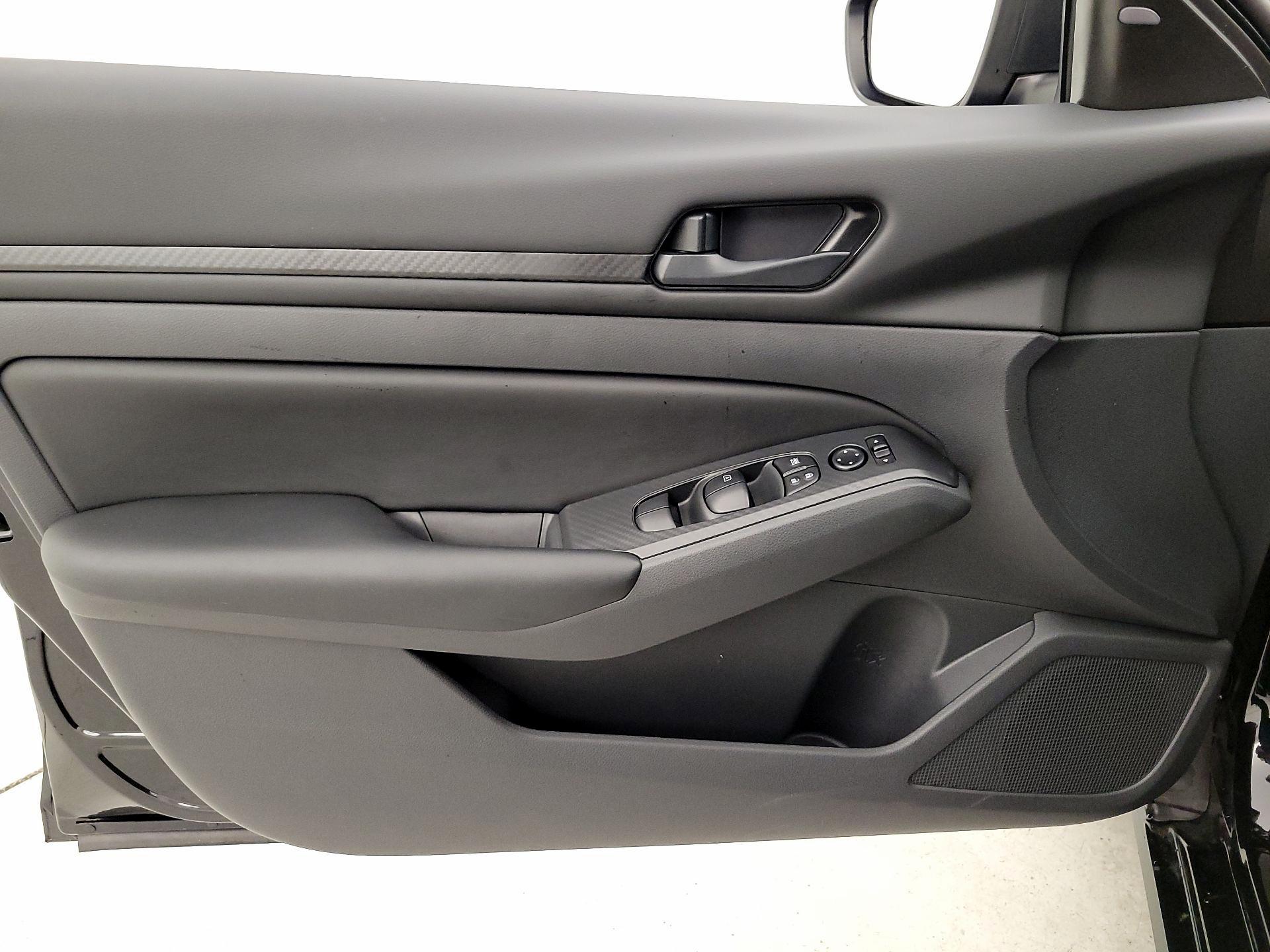 Thumbnail: 2025 Nissan Altima - 12