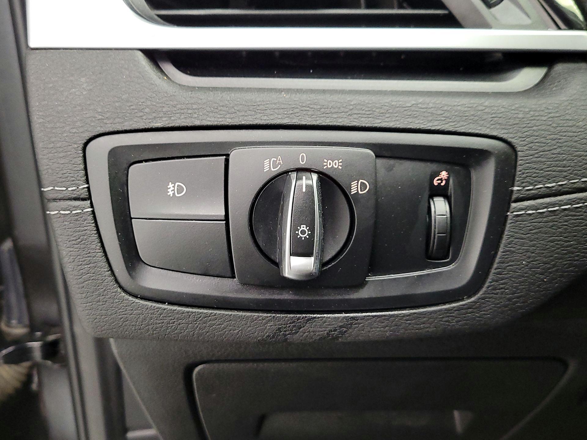 Thumbnail: 2020 BMW X1 - 13