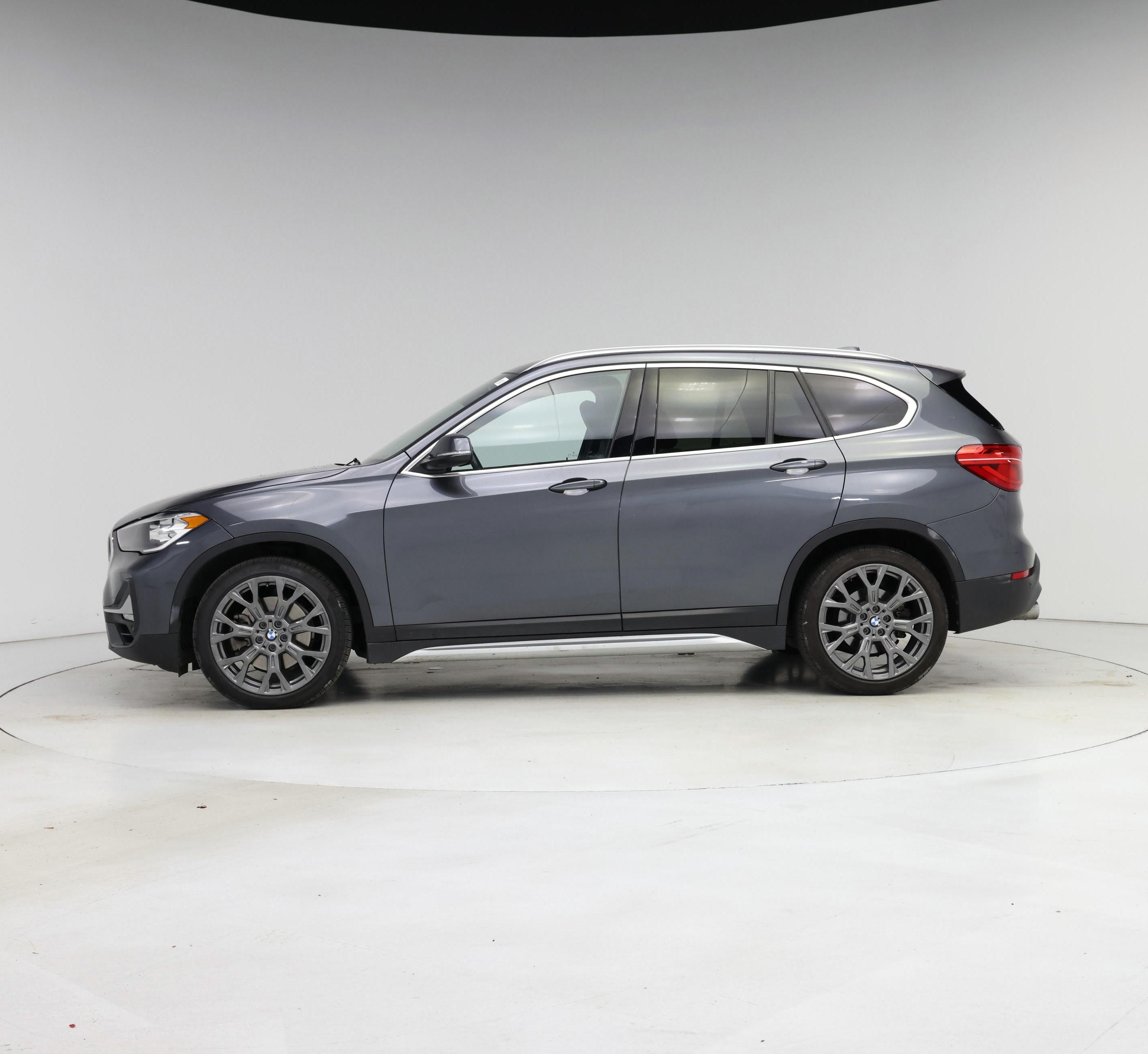 Thumbnail: 2020 BMW X1 - 3