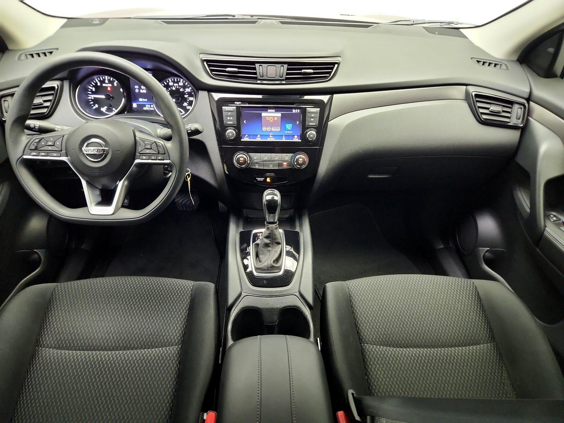 Thumbnail: 2020 Nissan Rogue Sport - 9