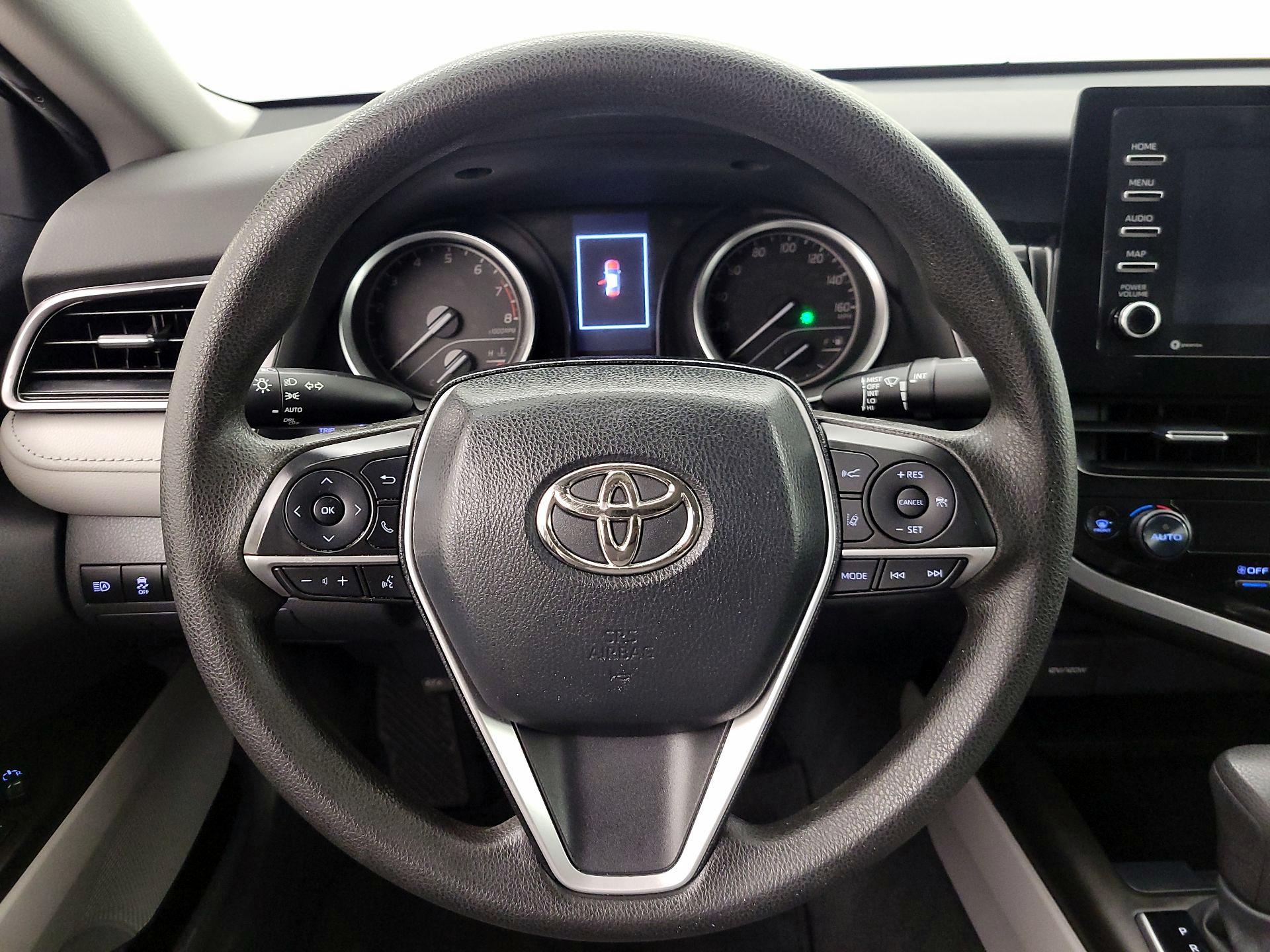Thumbnail: 2023 Toyota Camry - 10
