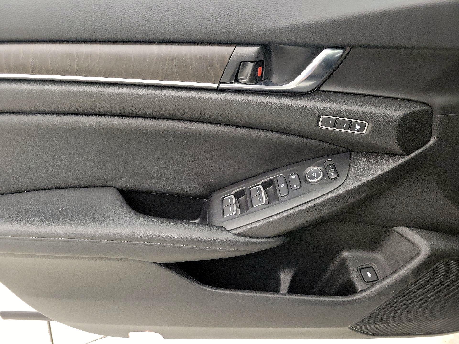 Thumbnail: 2021 Honda Accord - 12