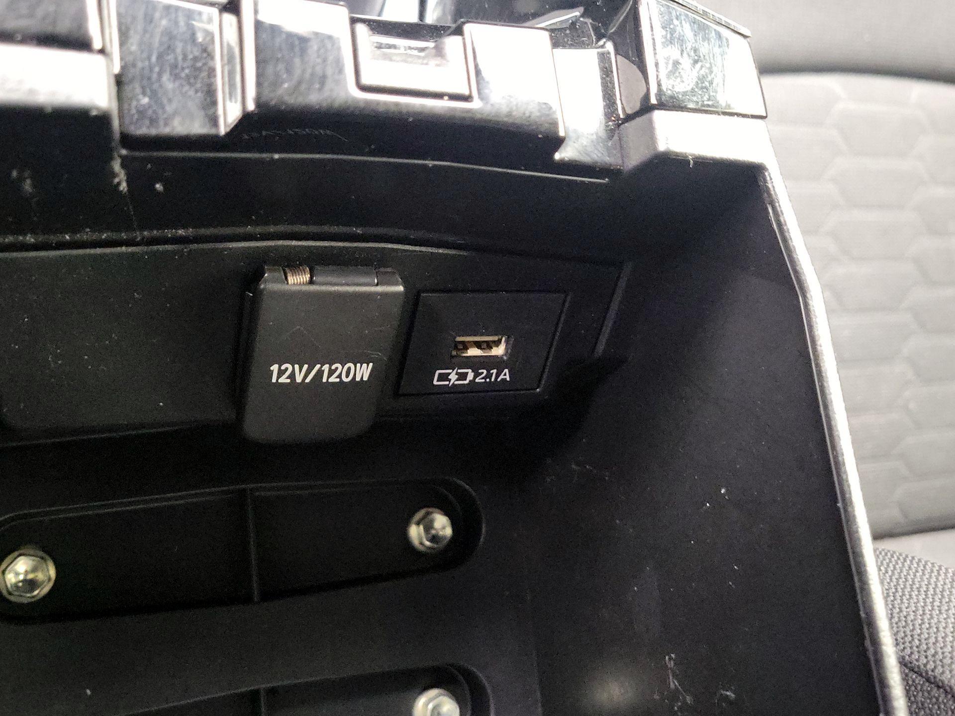 Thumbnail: 2021 Toyota Corolla - 18