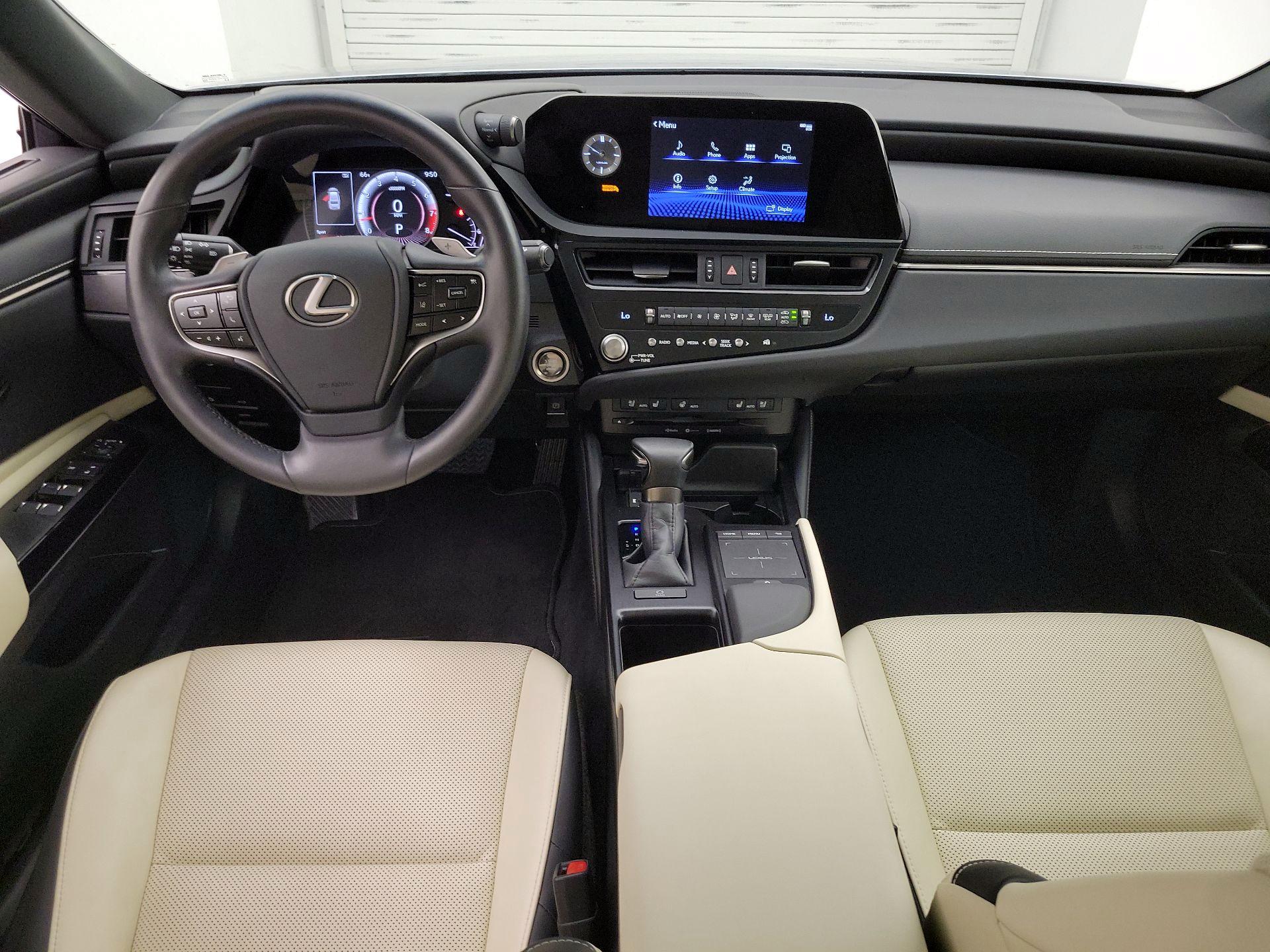 Thumbnail: 2022 Lexus ES - 9