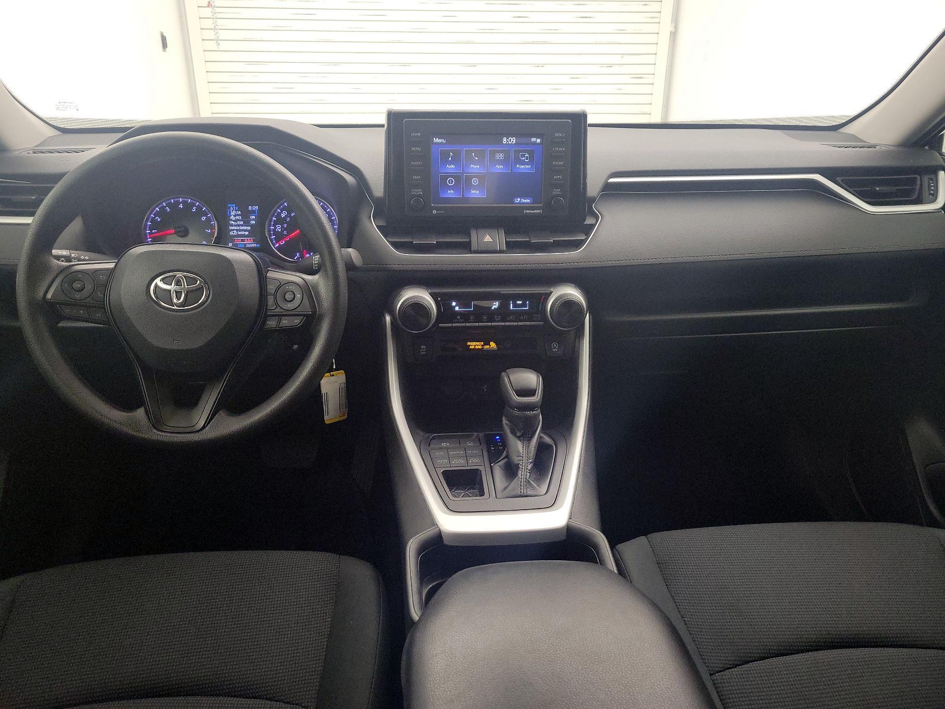 Thumbnail: 2020 Toyota RAV4 - 9