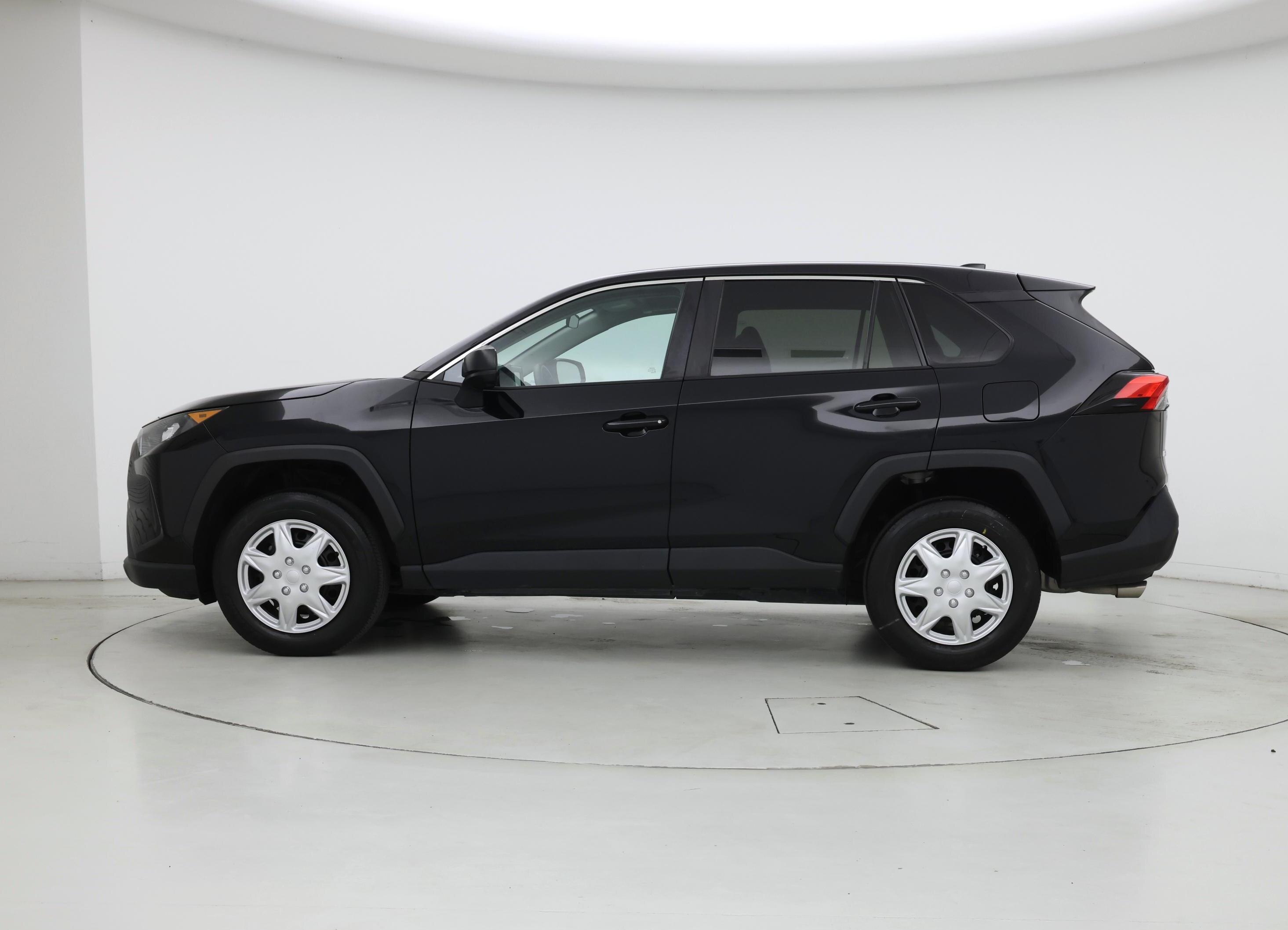 Thumbnail: 2022 Toyota RAV4 - 3