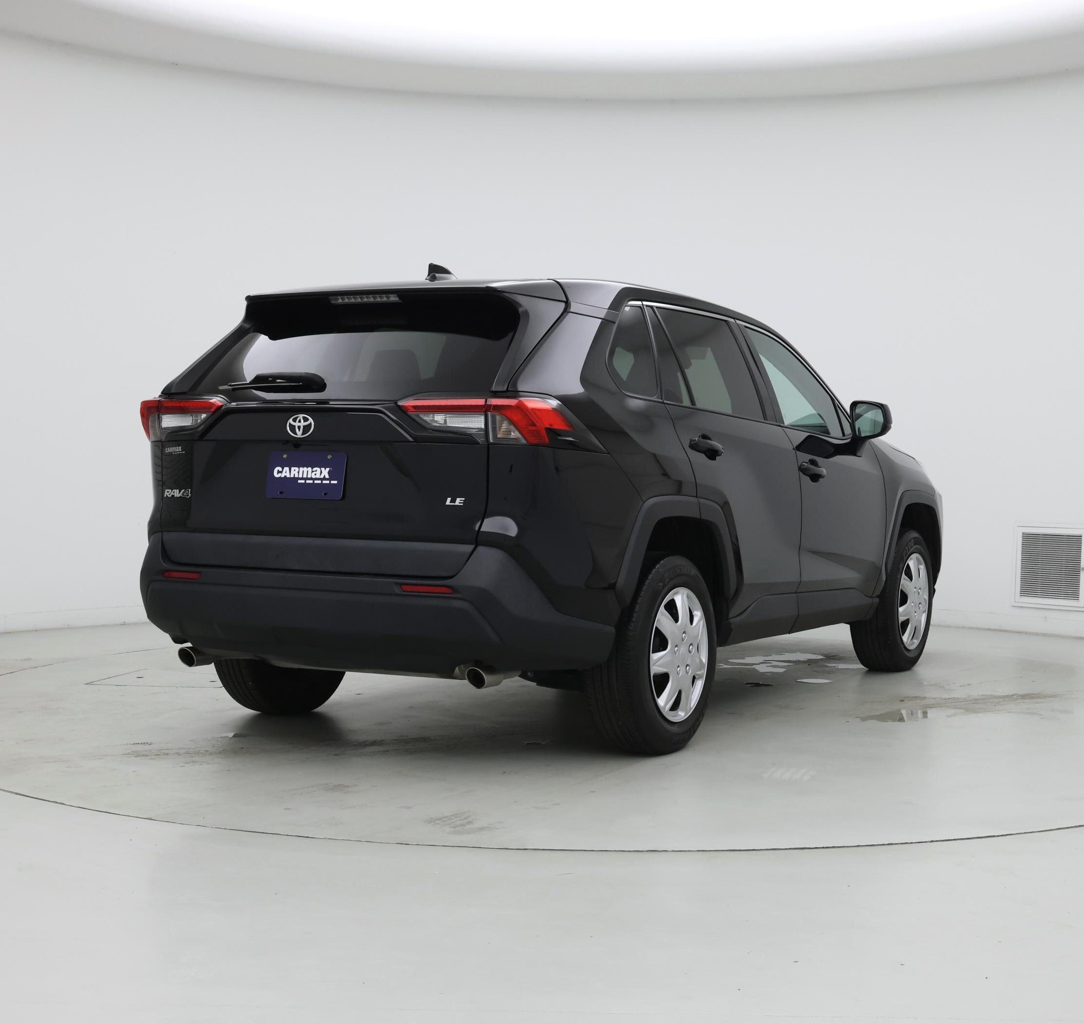 Thumbnail: 2022 Toyota RAV4 - 8