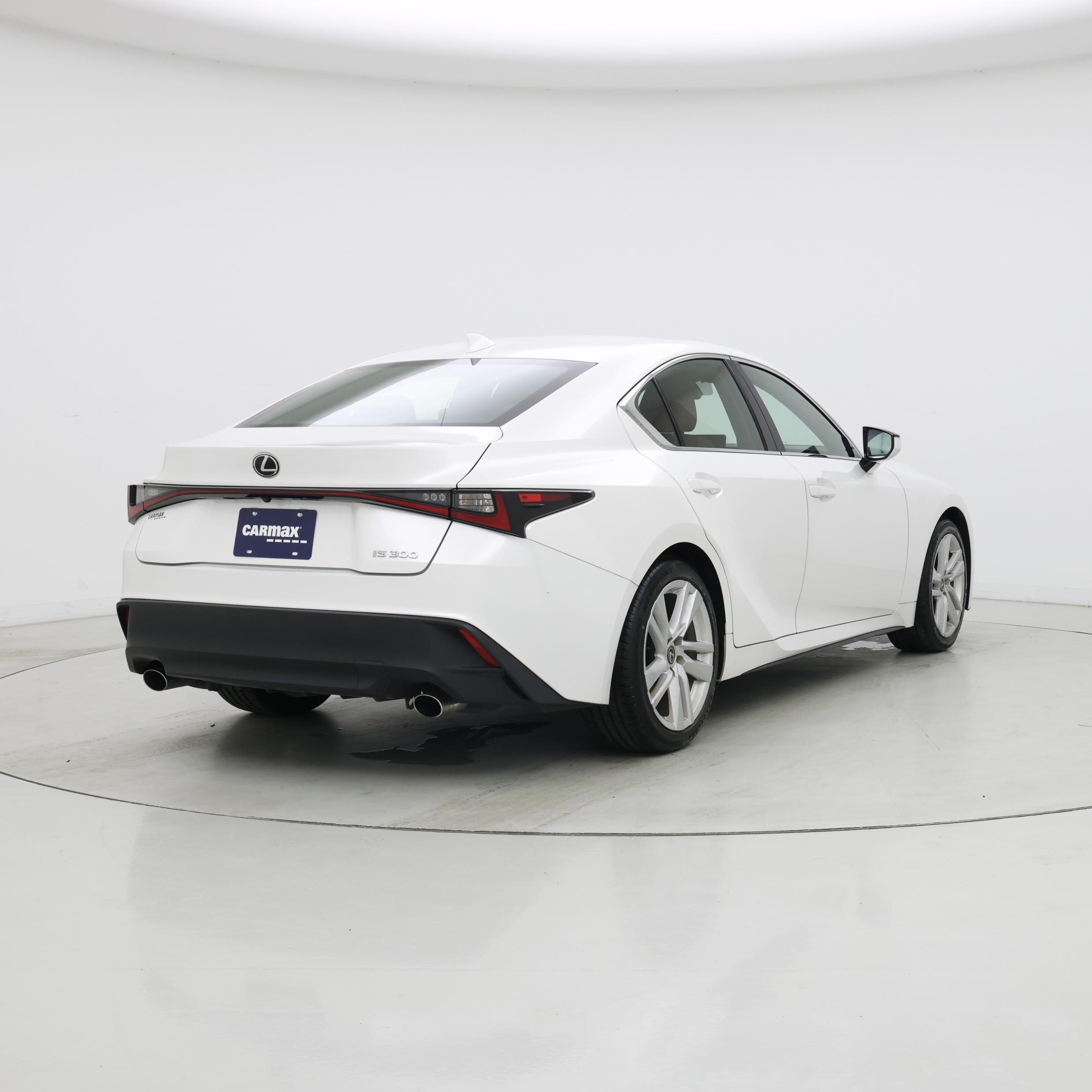 Thumbnail: 2022 Lexus IS - 8