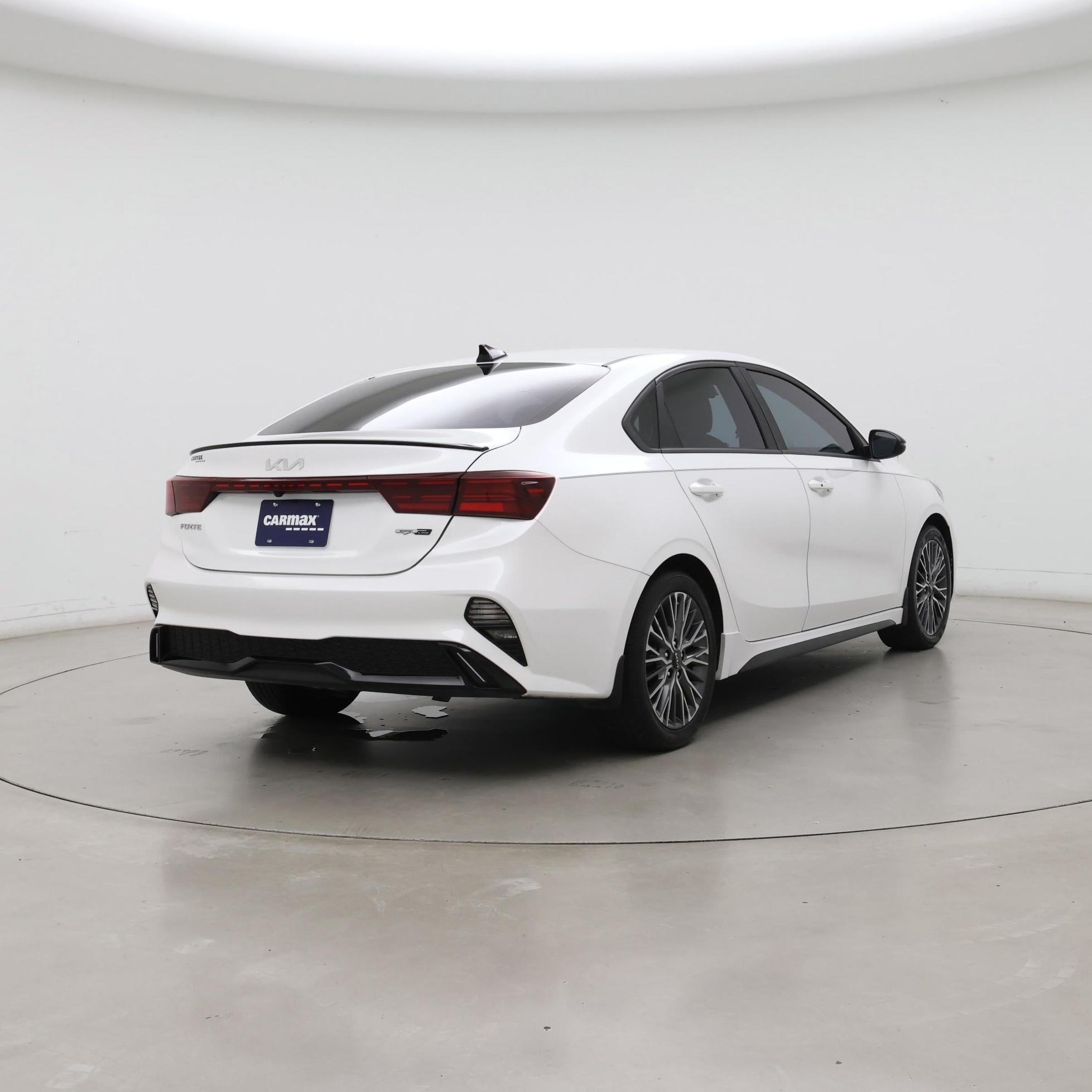Thumbnail: 2023 Kia Forte - 8