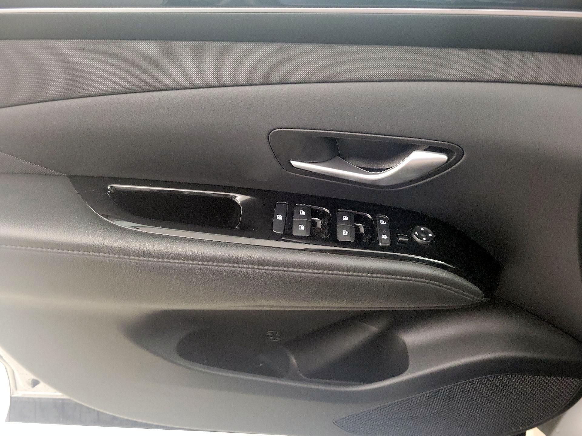 Thumbnail: 2022 Hyundai Tucson - 12