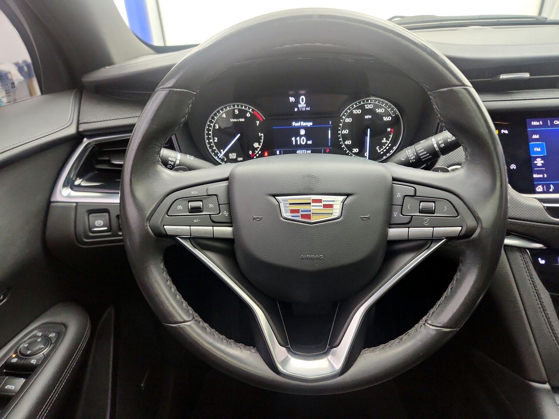 Thumbnail: 2022 Cadillac XT6 - 10
