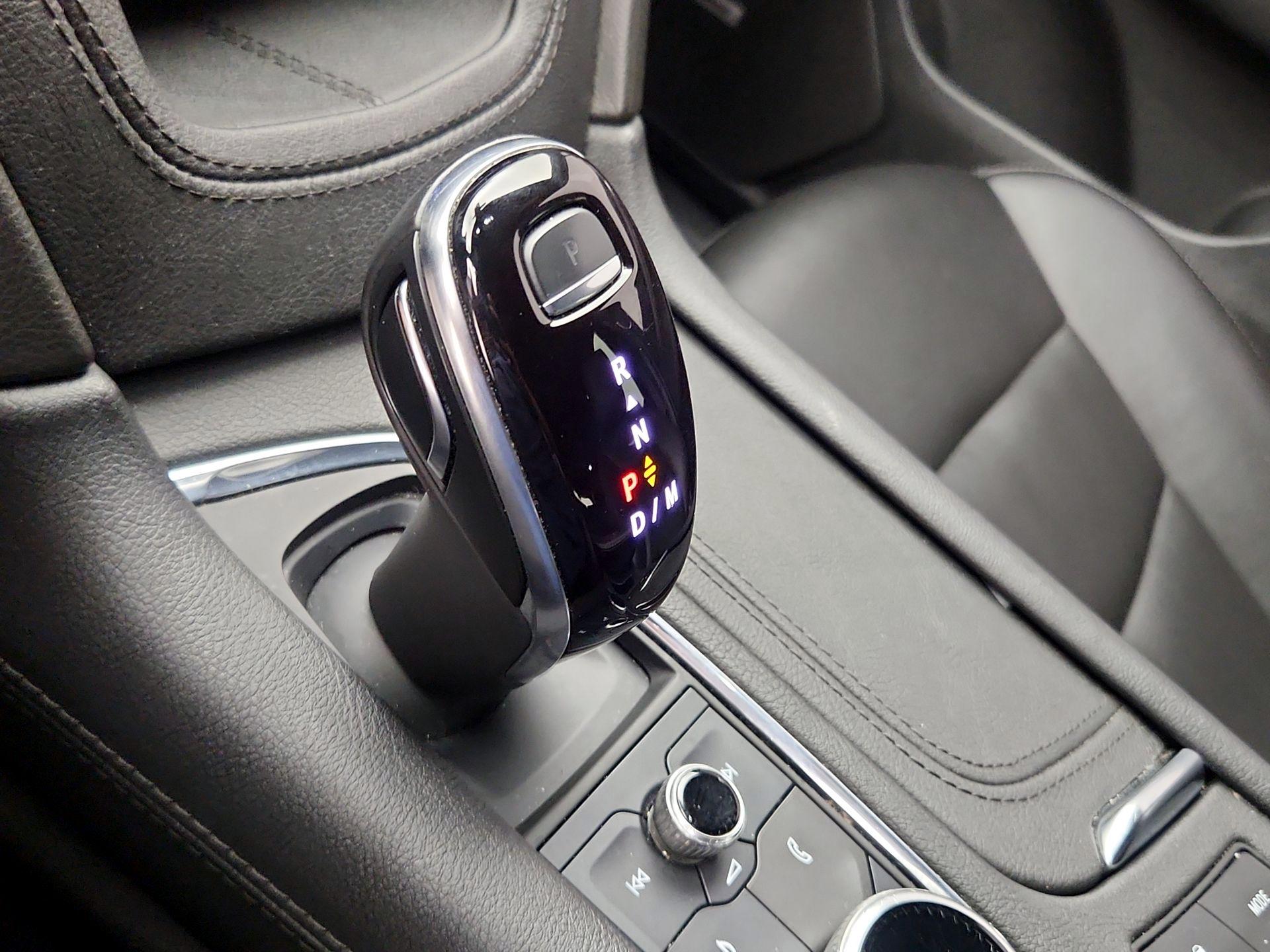 Thumbnail: 2022 Cadillac XT6 - 17