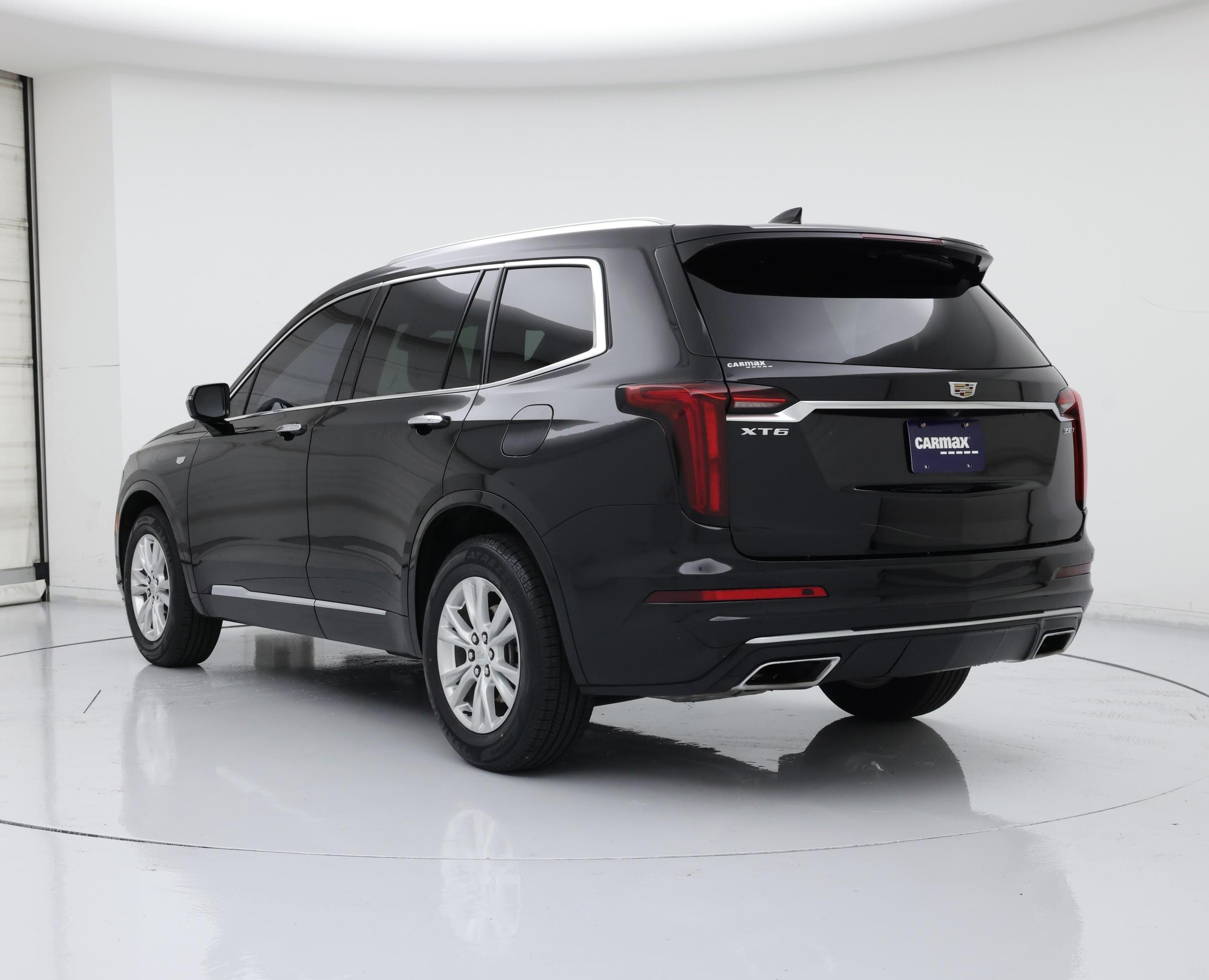 Thumbnail: 2022 Cadillac XT6 - 2