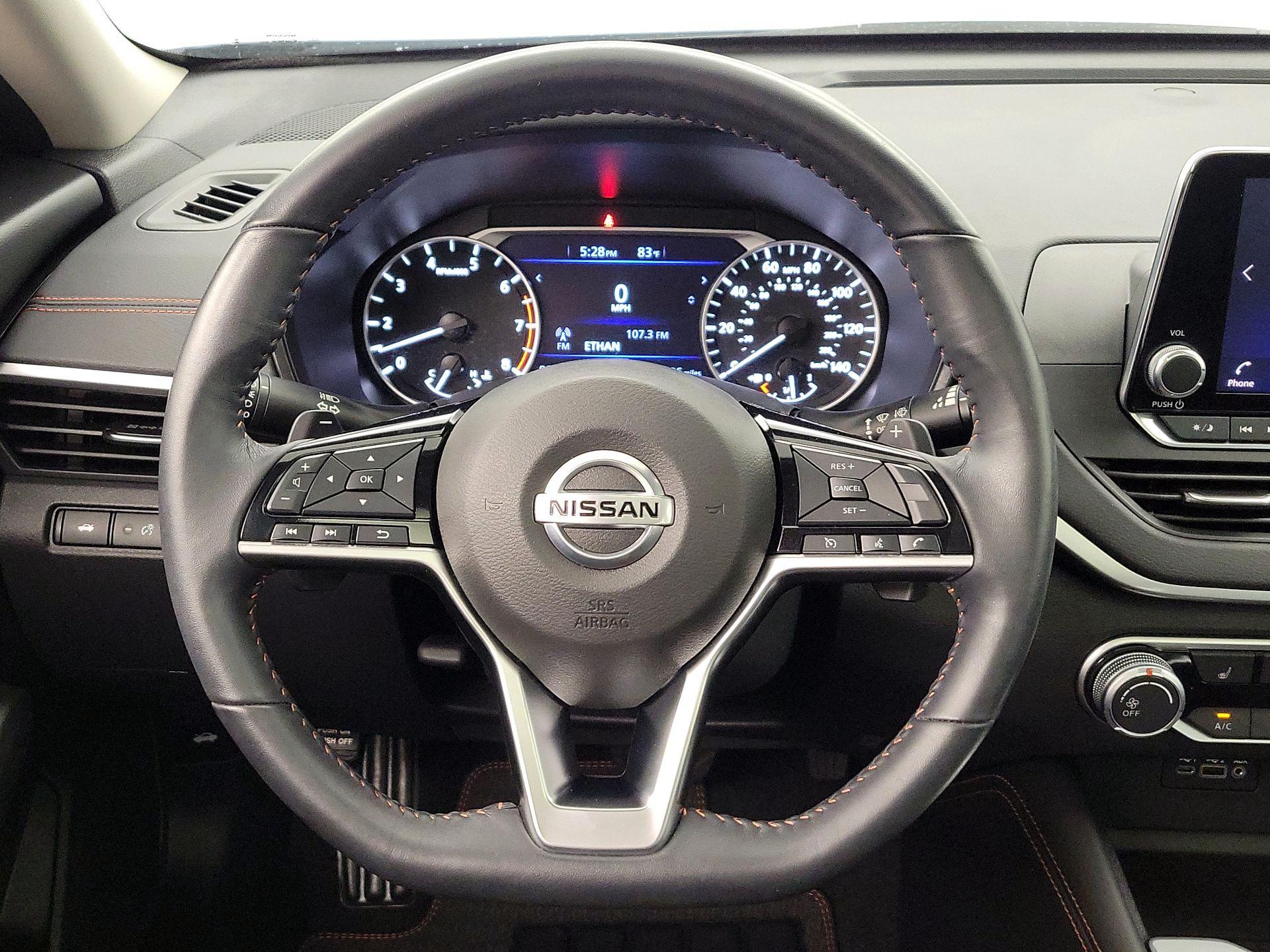 Thumbnail: 2020 Nissan Altima - 10