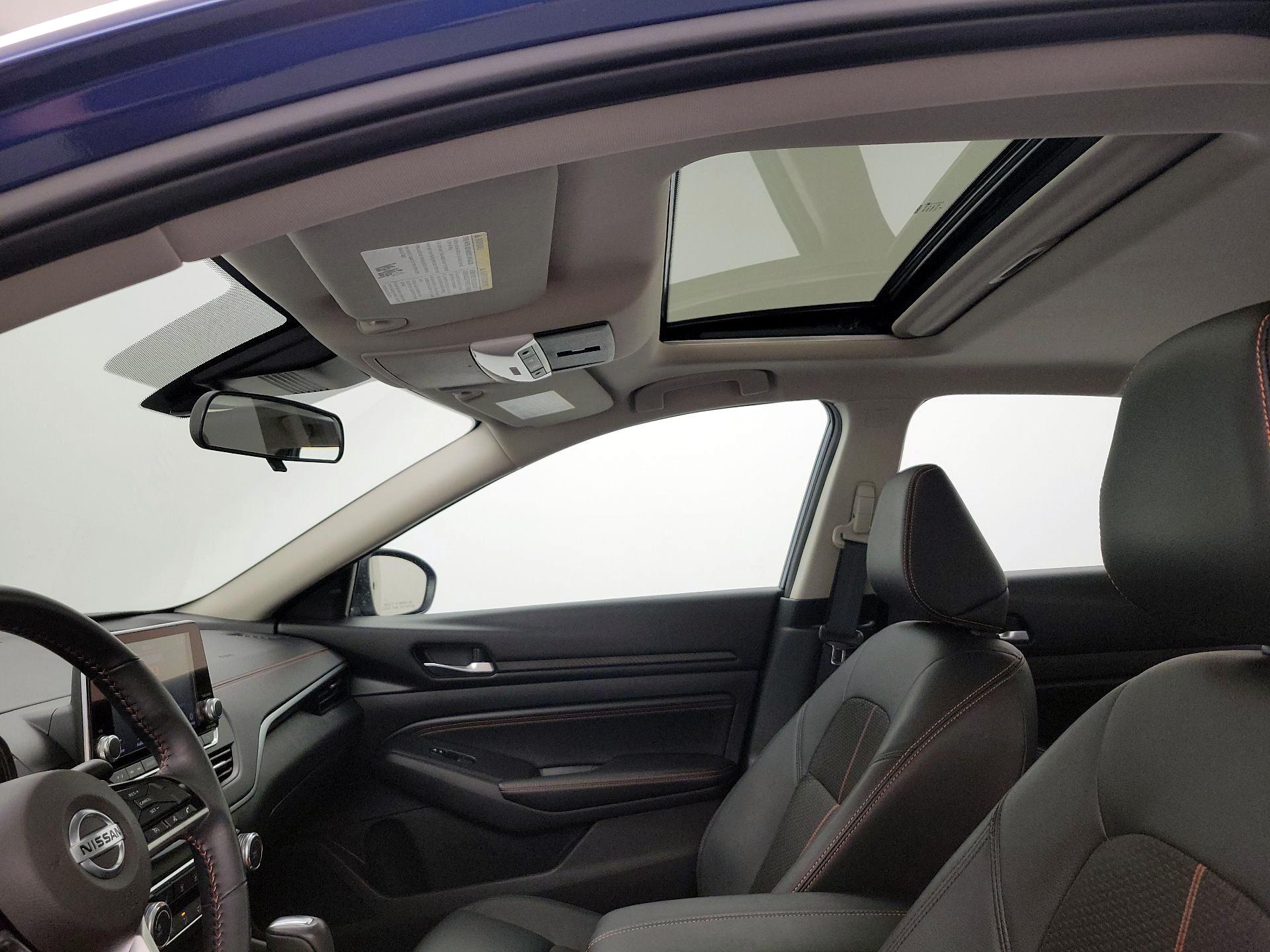 Thumbnail: 2020 Nissan Altima - 19
