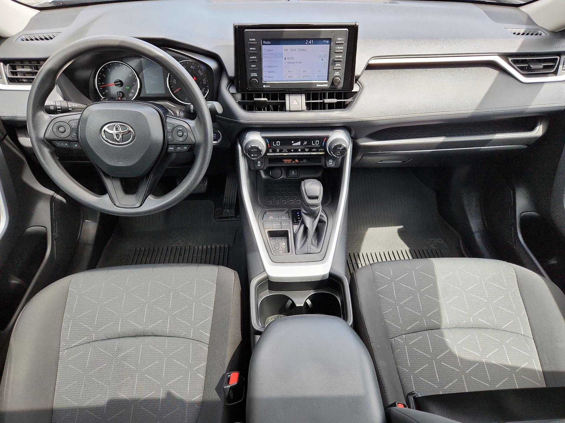 Thumbnail: 2021 Toyota RAV4 - 8