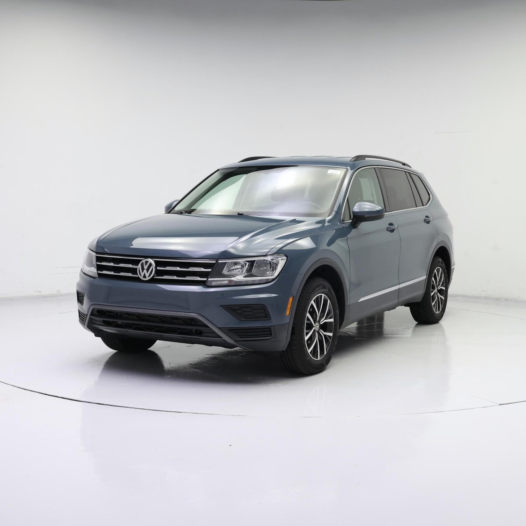 Thumbnail: 2020 Volkswagen Tiguan - 4