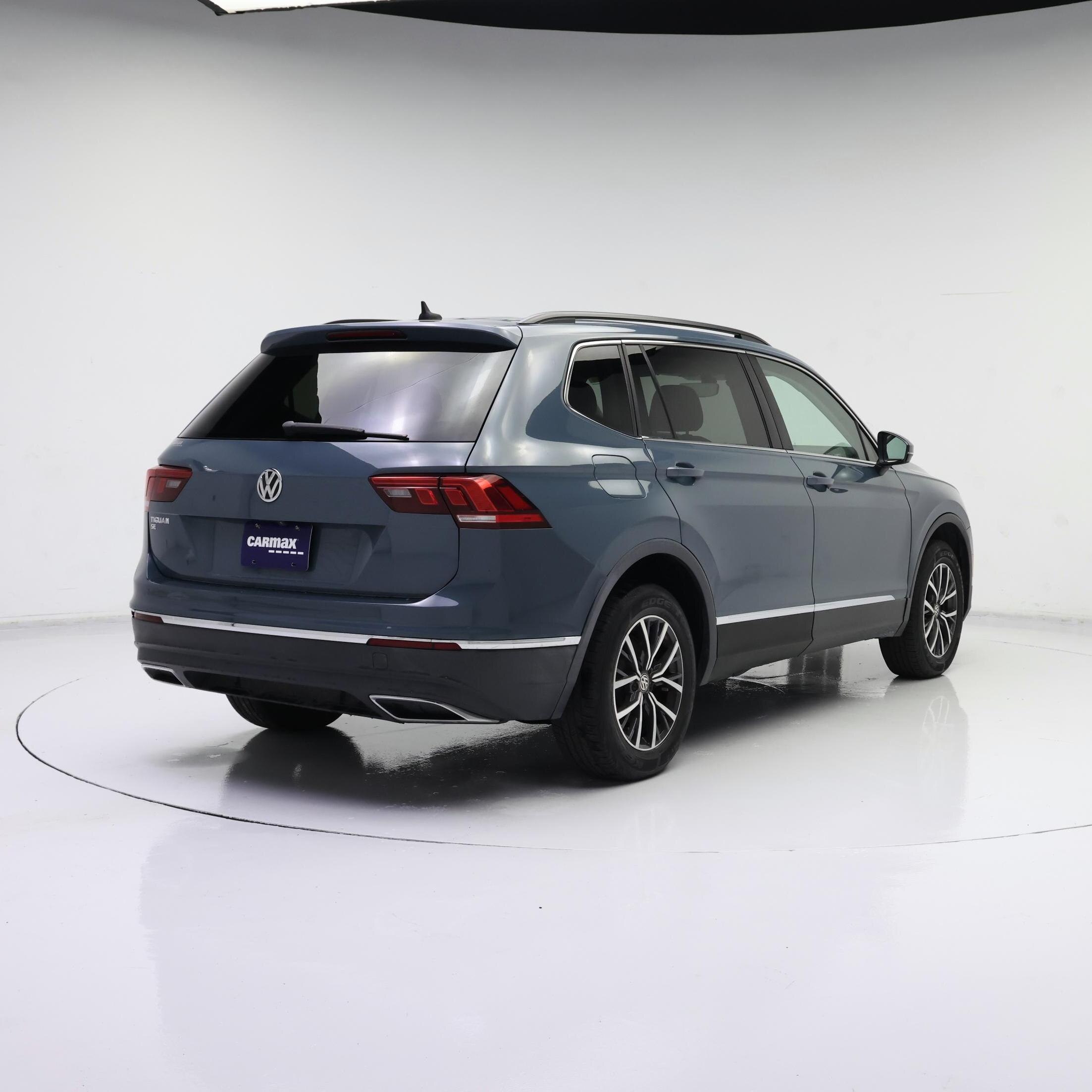 Thumbnail: 2020 Volkswagen Tiguan - 8