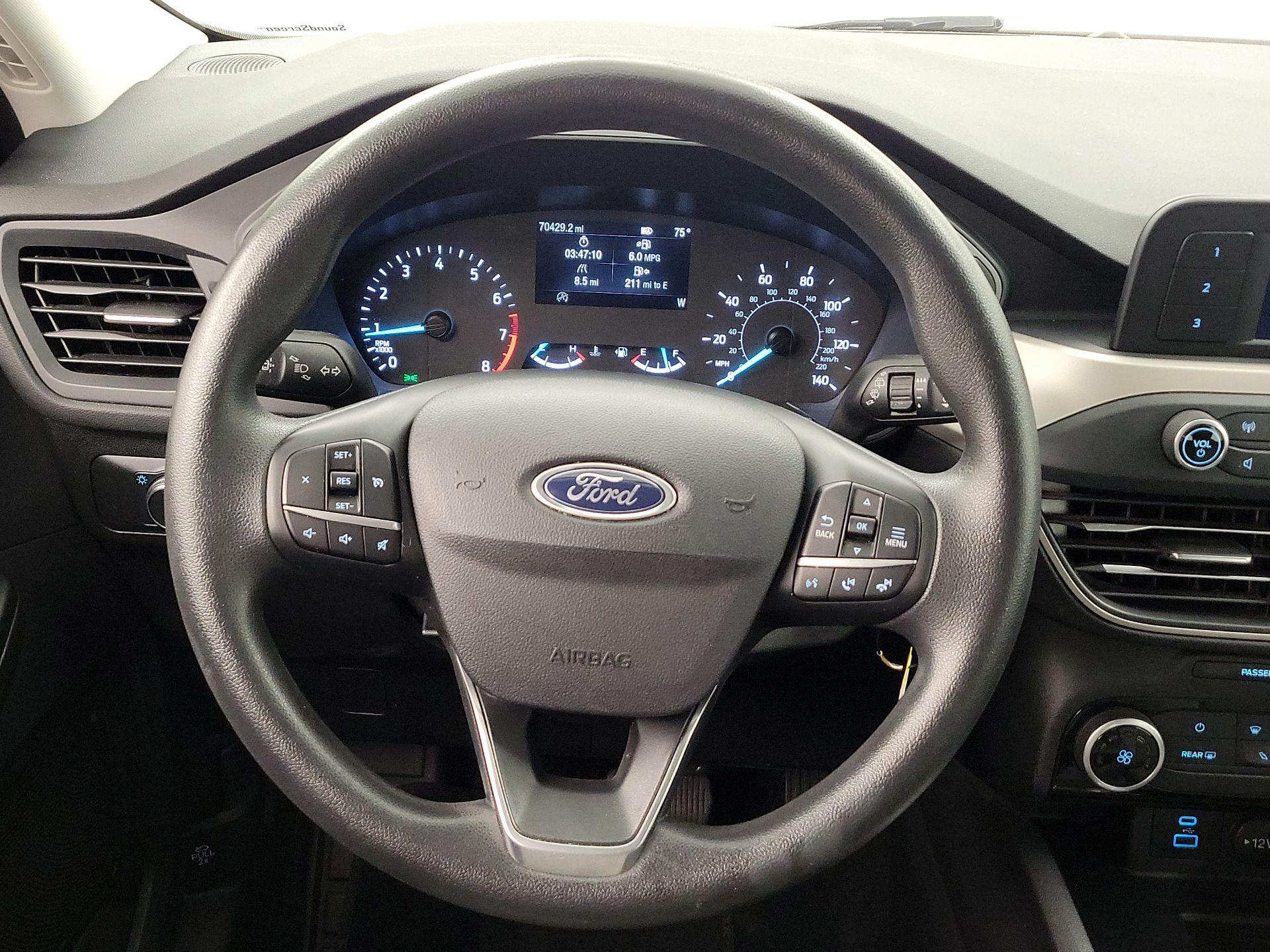 Thumbnail: 2022 Ford Escape - 10