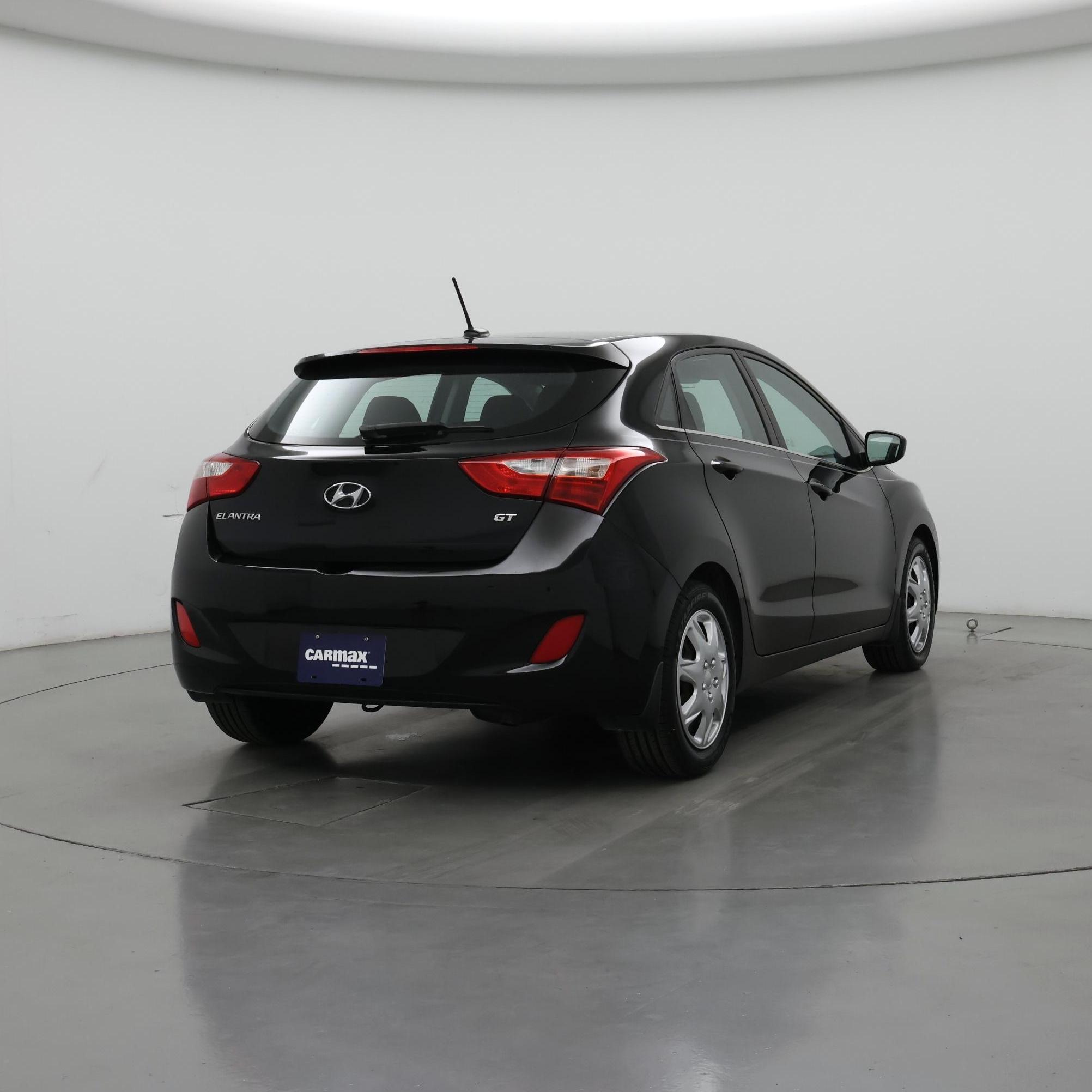 Thumbnail: 2016 Hyundai Elantra - 8