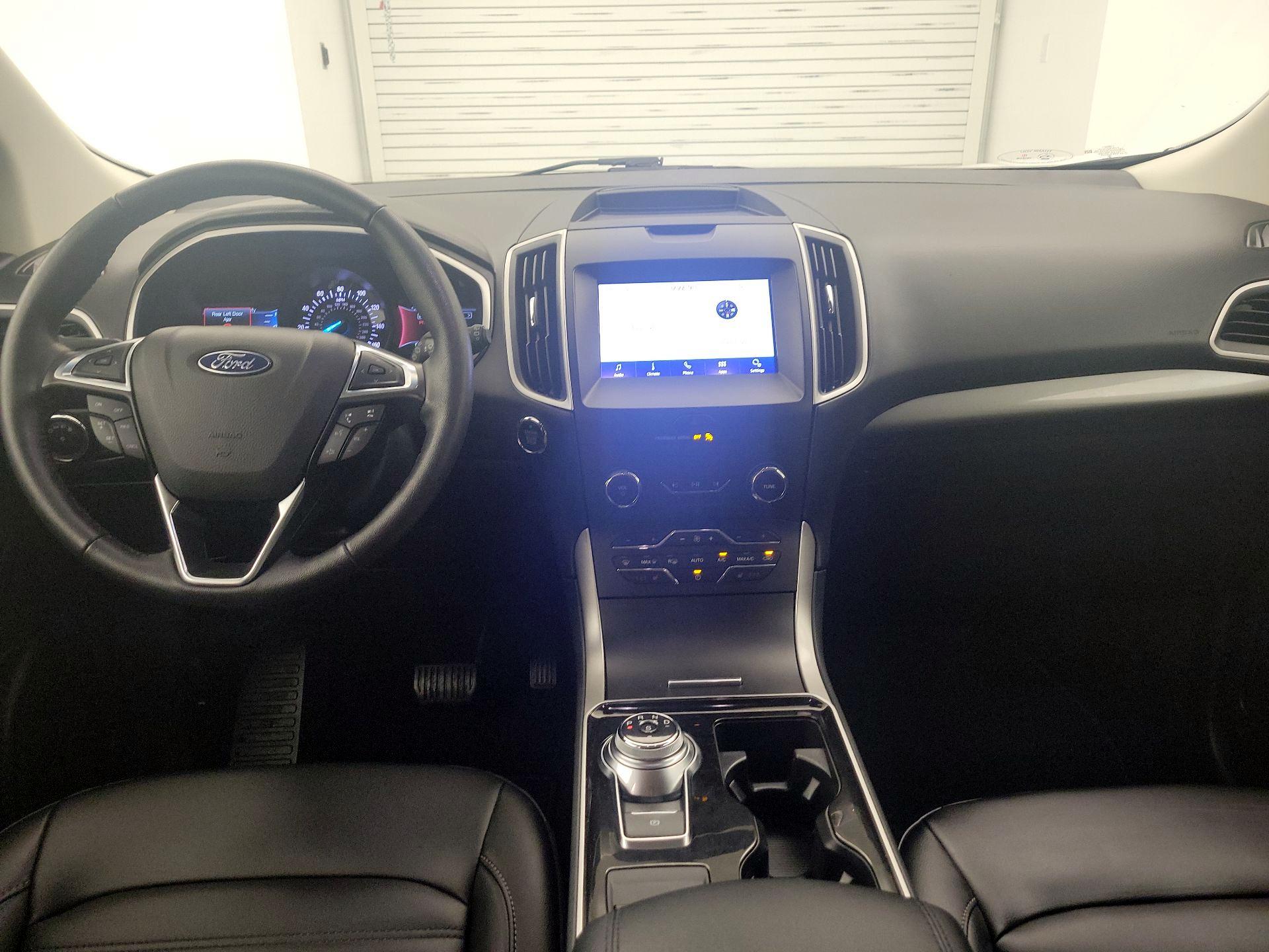 Thumbnail: 2020 Ford Edge - 9