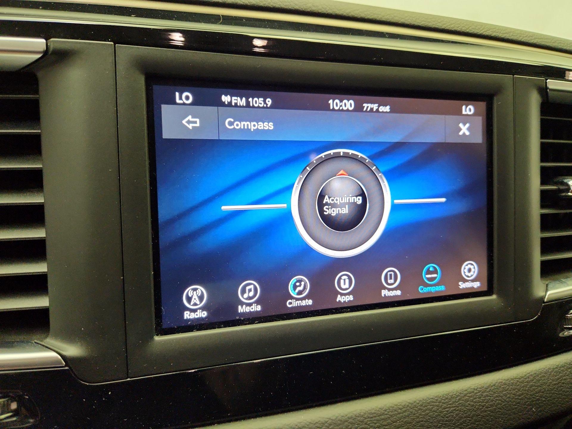 Thumbnail: 2018 Chrysler Pacifica - 14