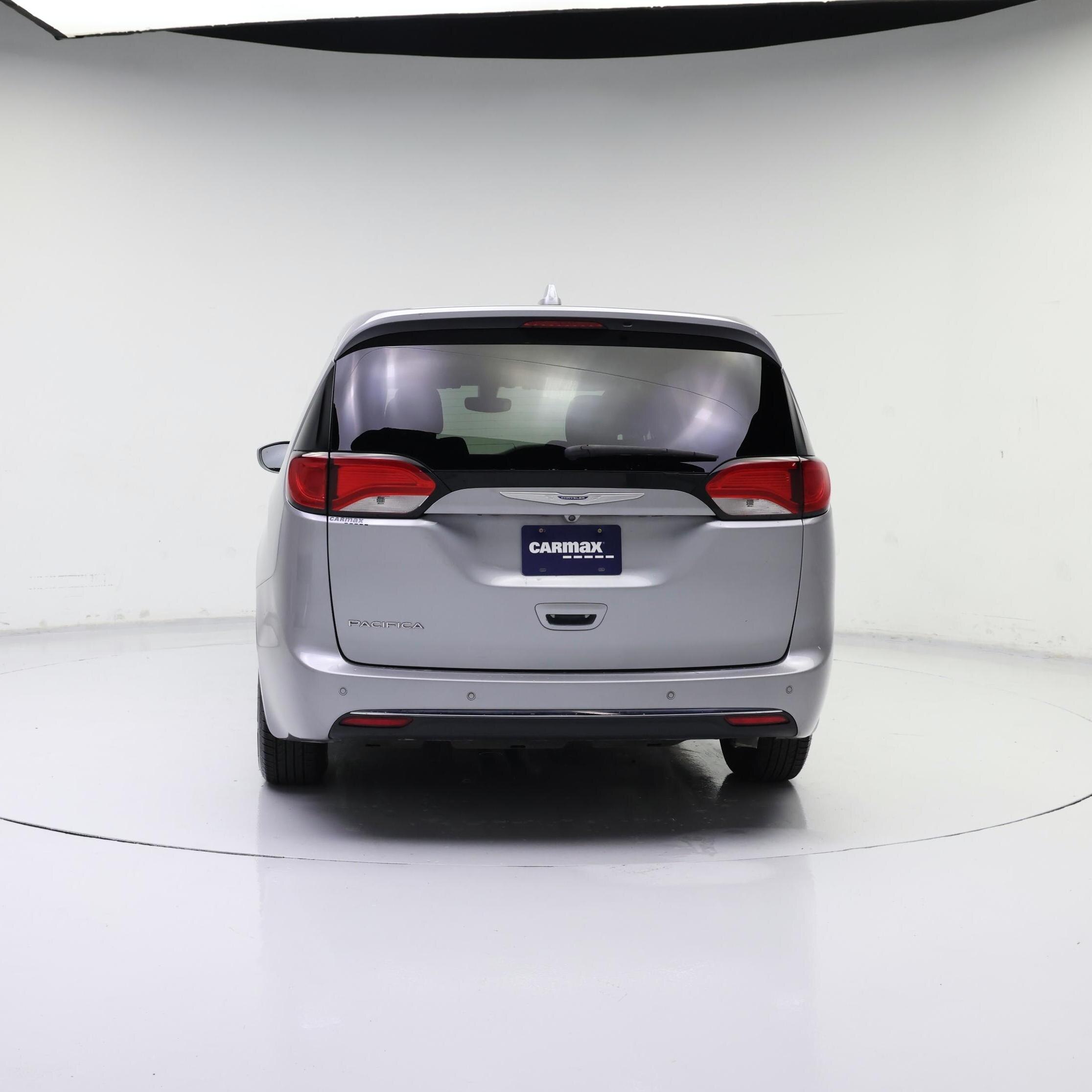 Thumbnail: 2018 Chrysler Pacifica - 6