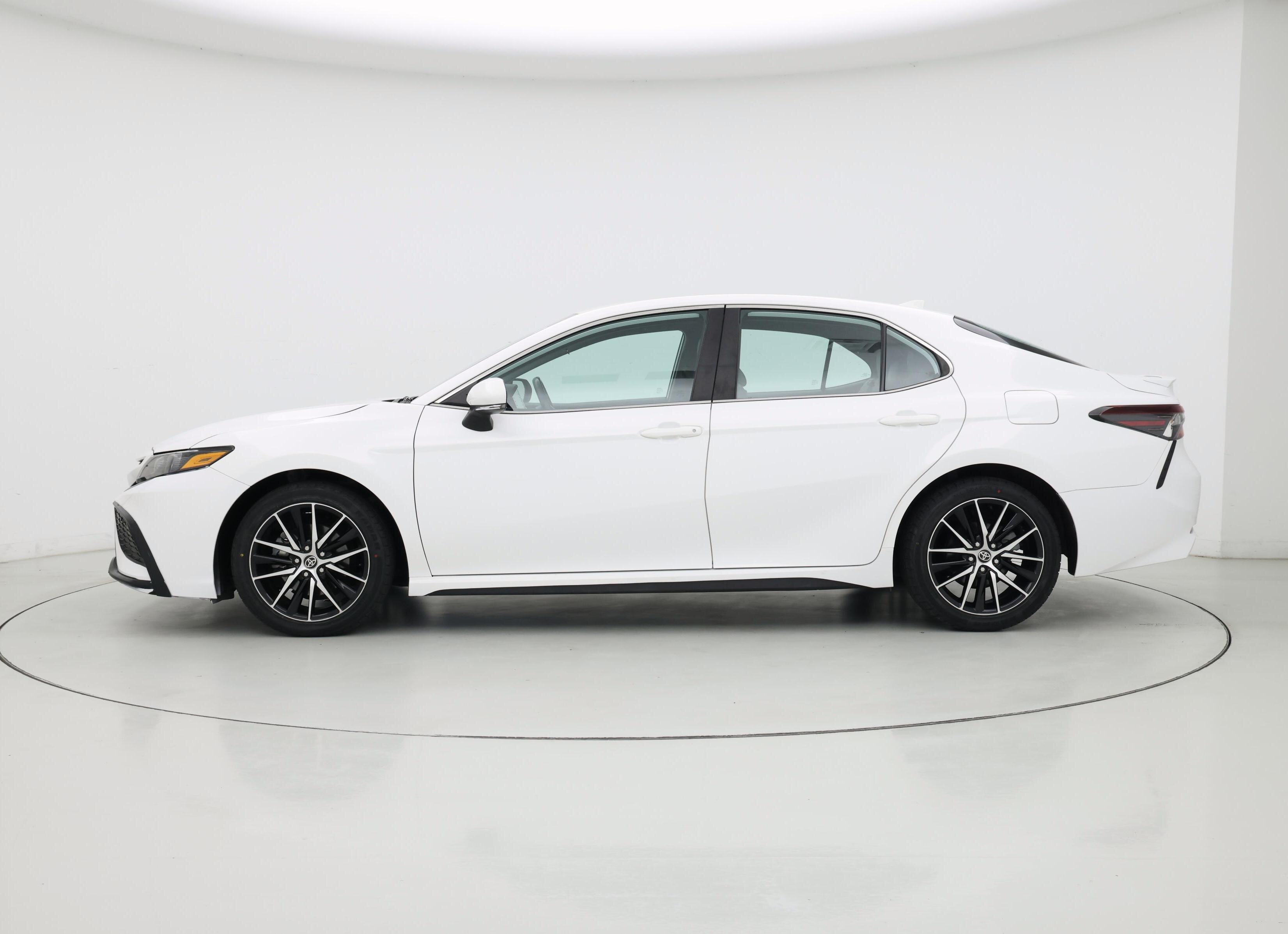 Thumbnail: 2023 Toyota Camry - 3