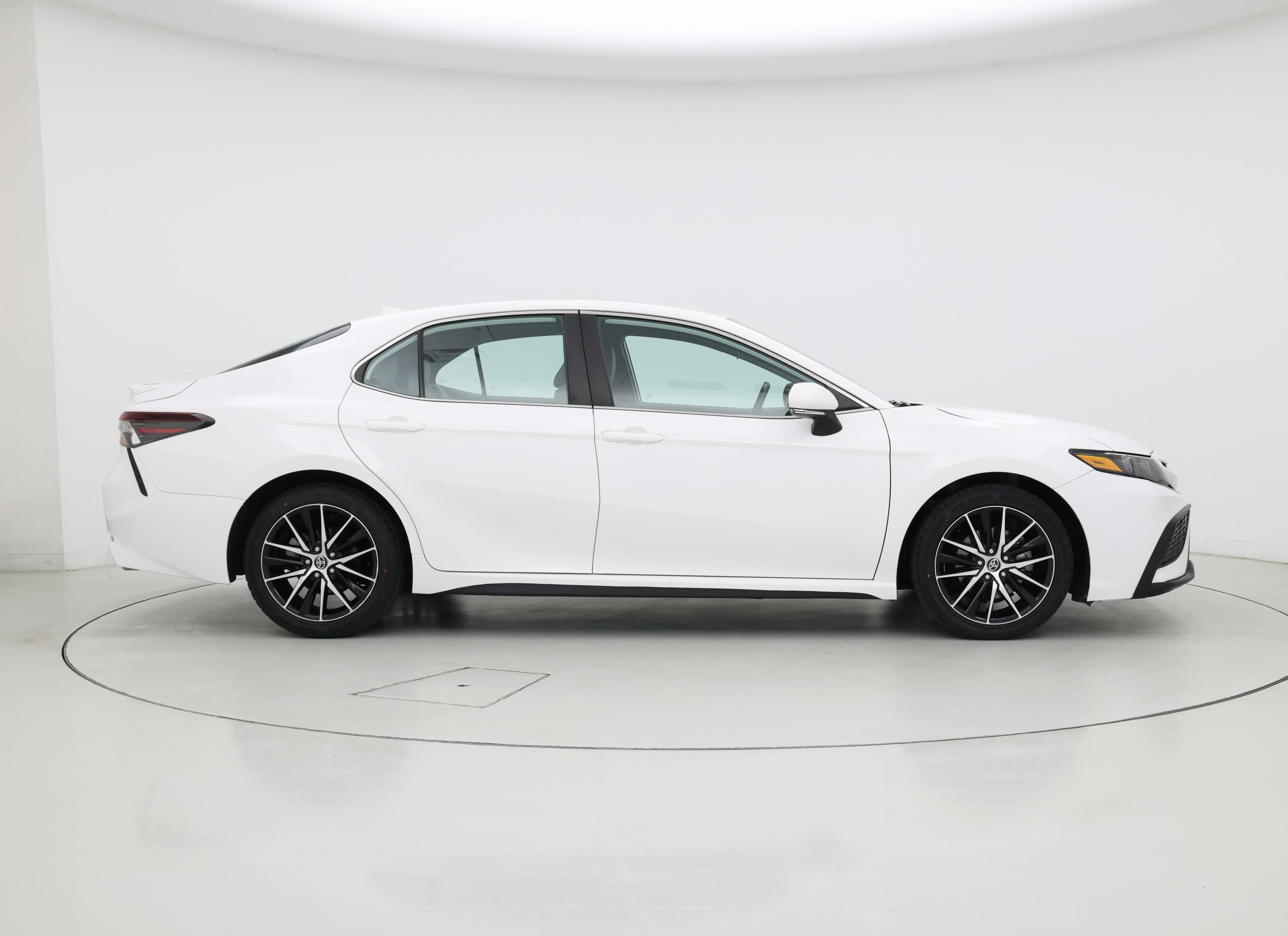 Thumbnail: 2023 Toyota Camry - 7