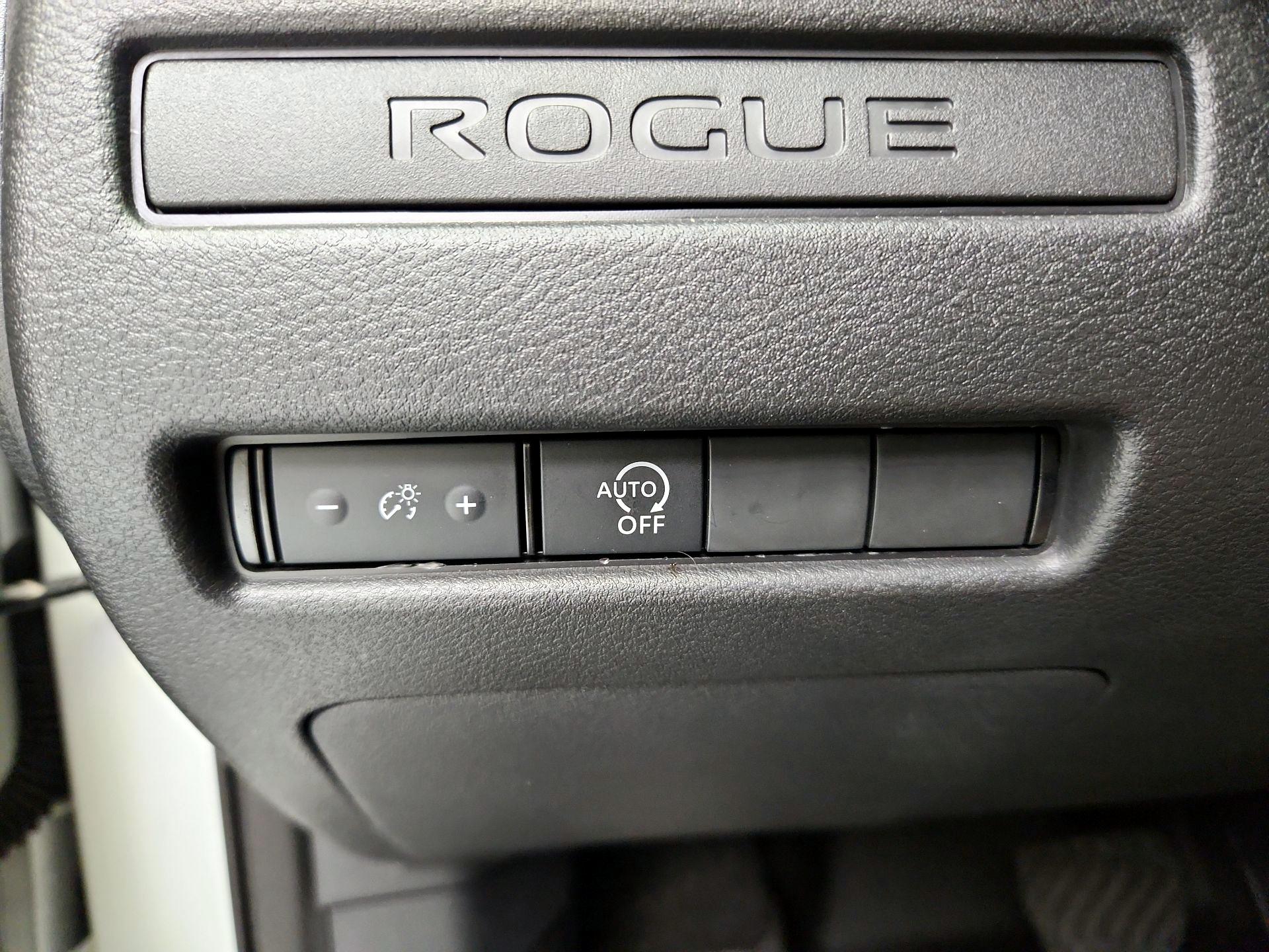 Thumbnail: 2023 Nissan Rogue - 13