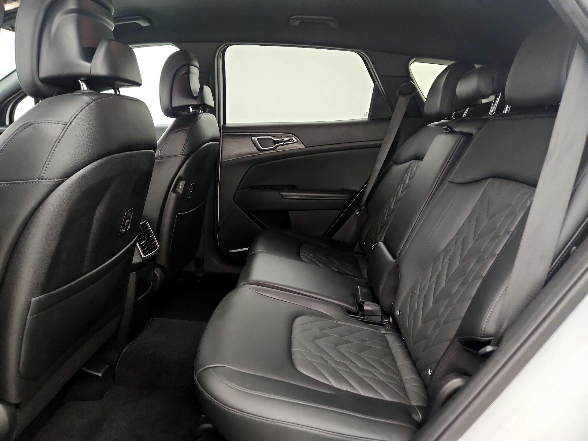 Thumbnail: 2023 Kia Sportage - 20