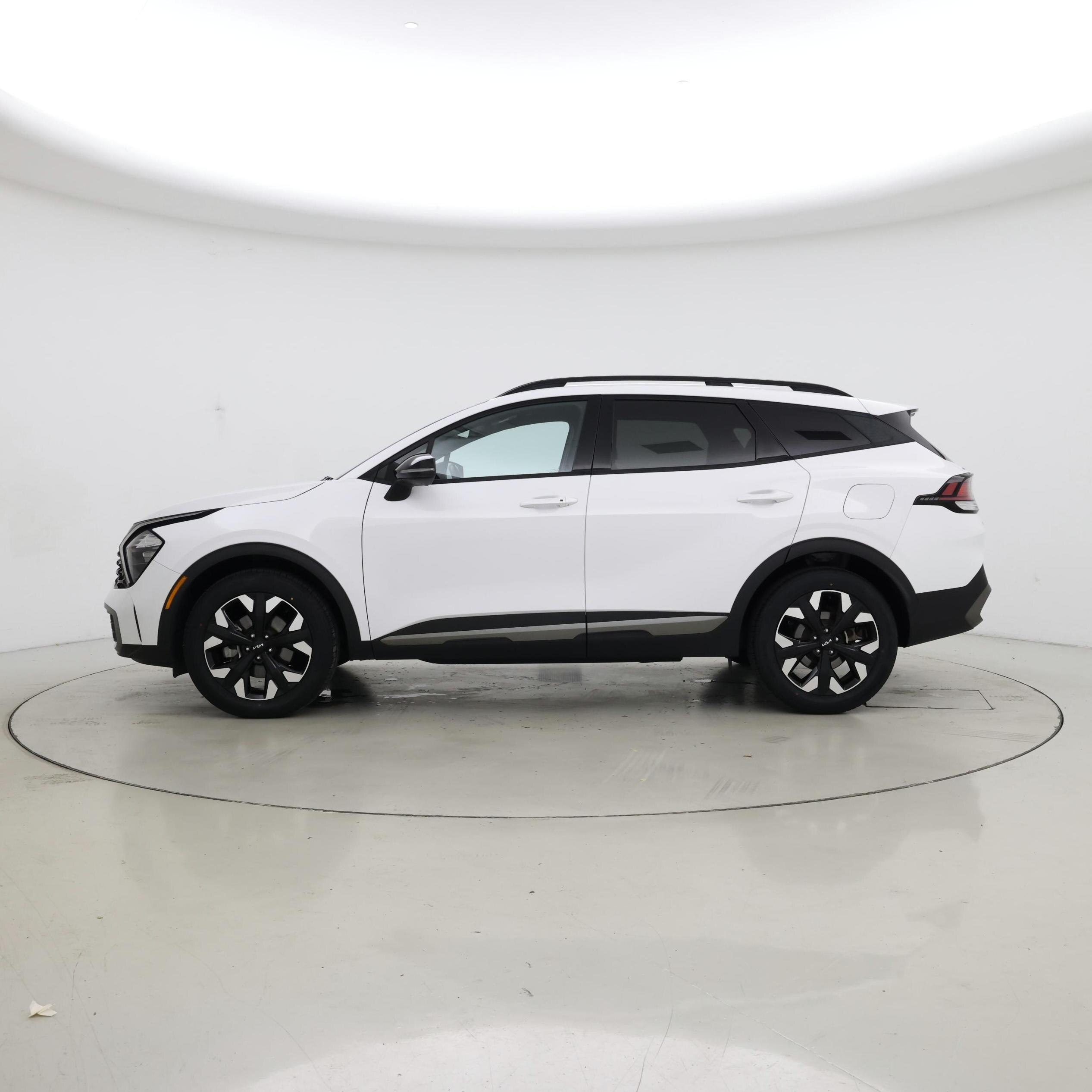 Thumbnail: 2023 Kia Sportage - 3