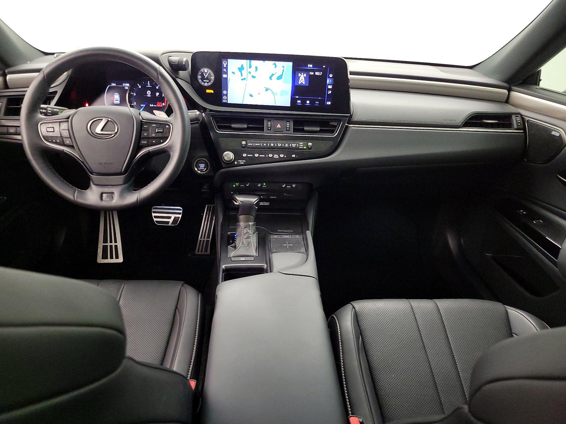 Thumbnail: 2022 Lexus ES - 9