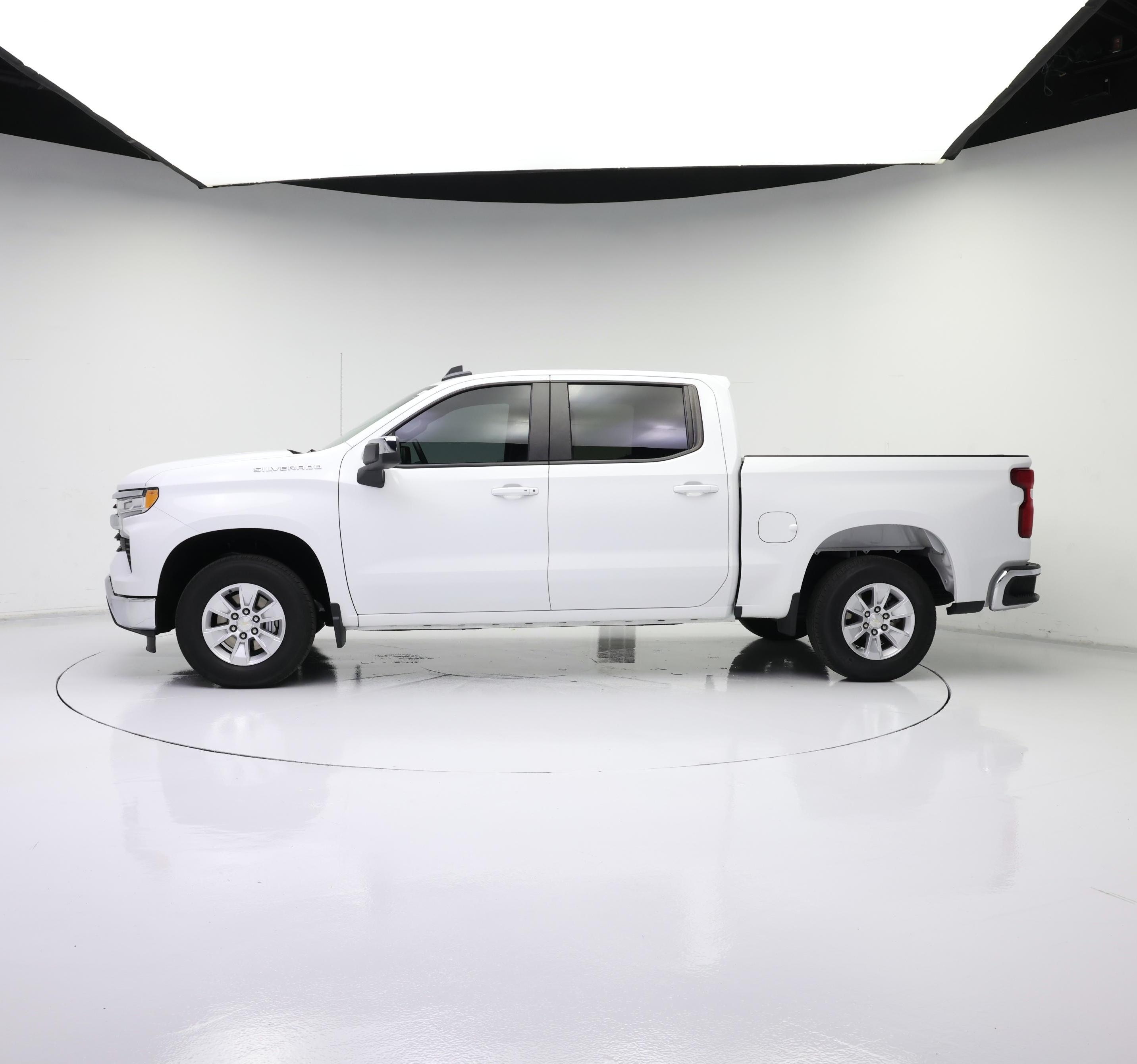 Thumbnail: 2023 Chevrolet Silverado 1500 - 3