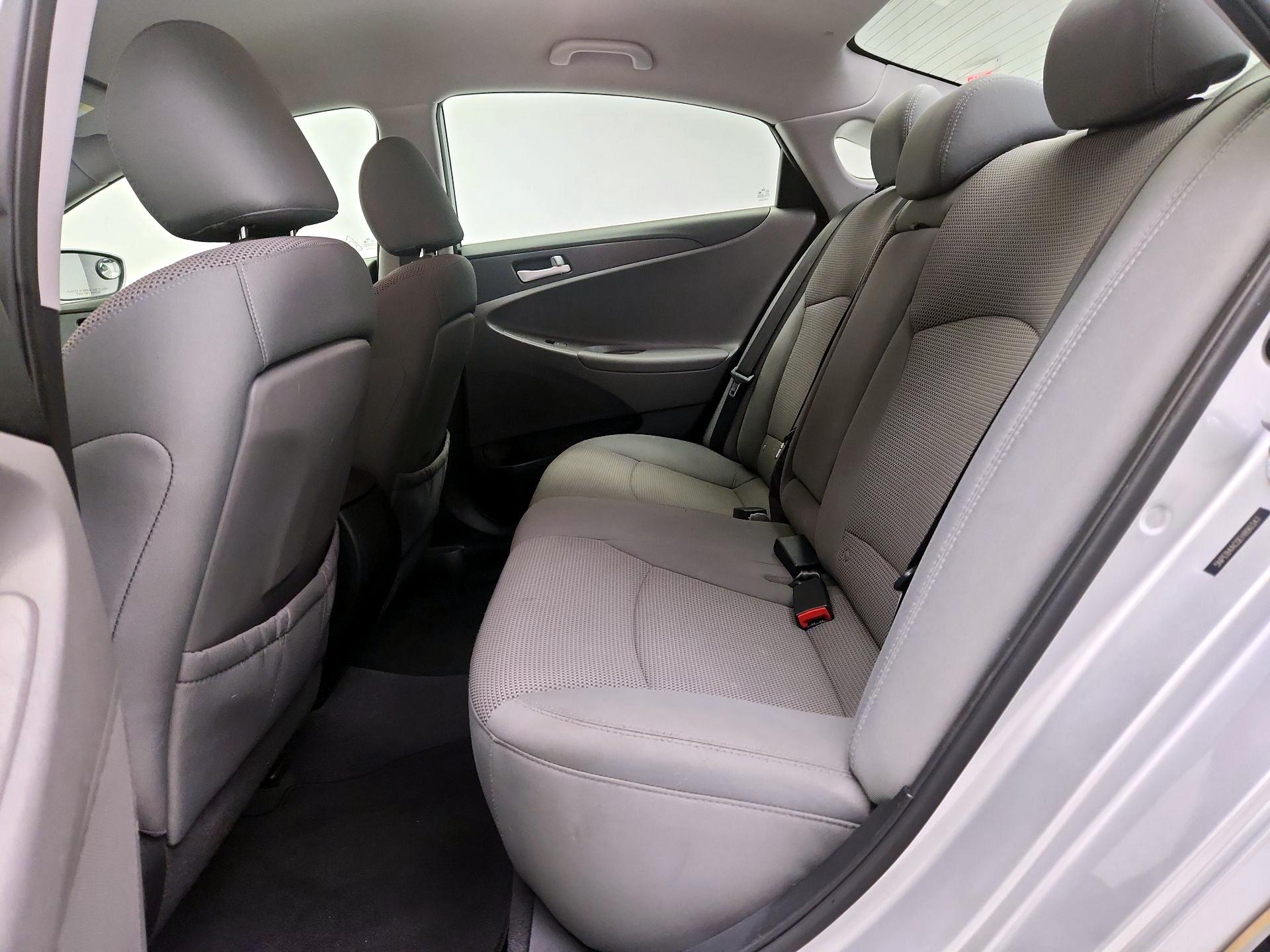 Thumbnail: 2014 Hyundai Sonata - 18