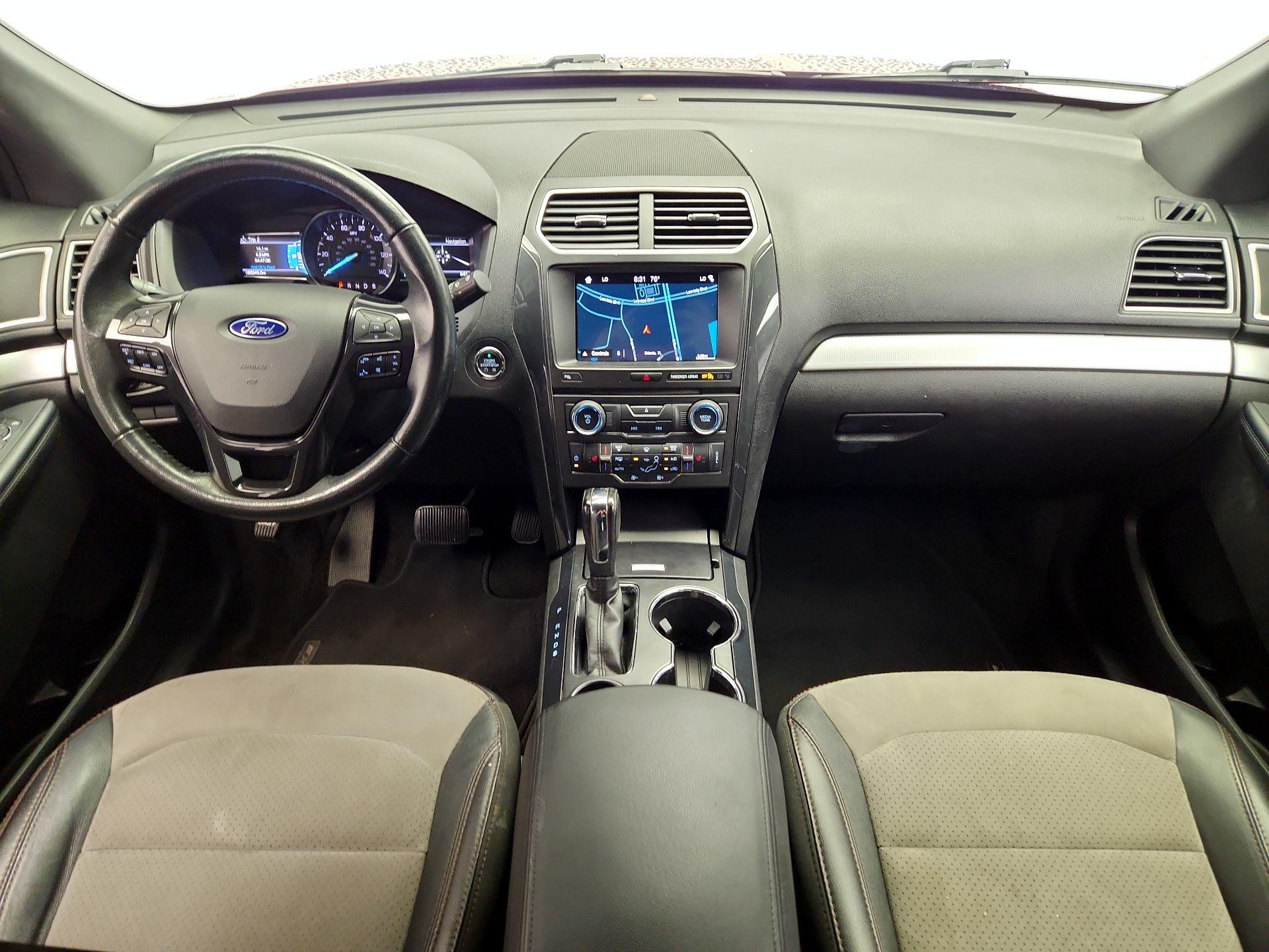 Thumbnail: 2017 Ford Explorer - 9