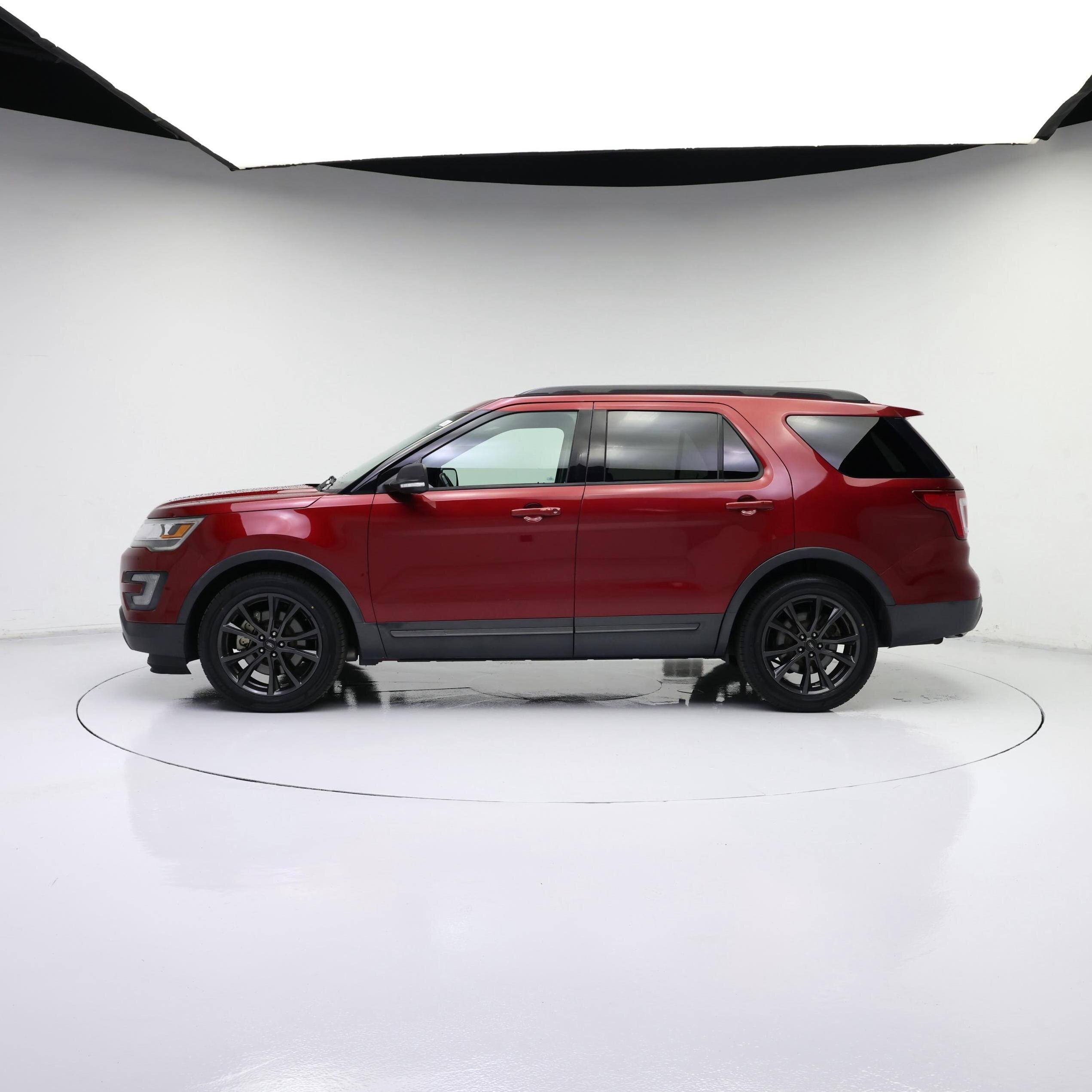 Thumbnail: 2017 Ford Explorer - 3