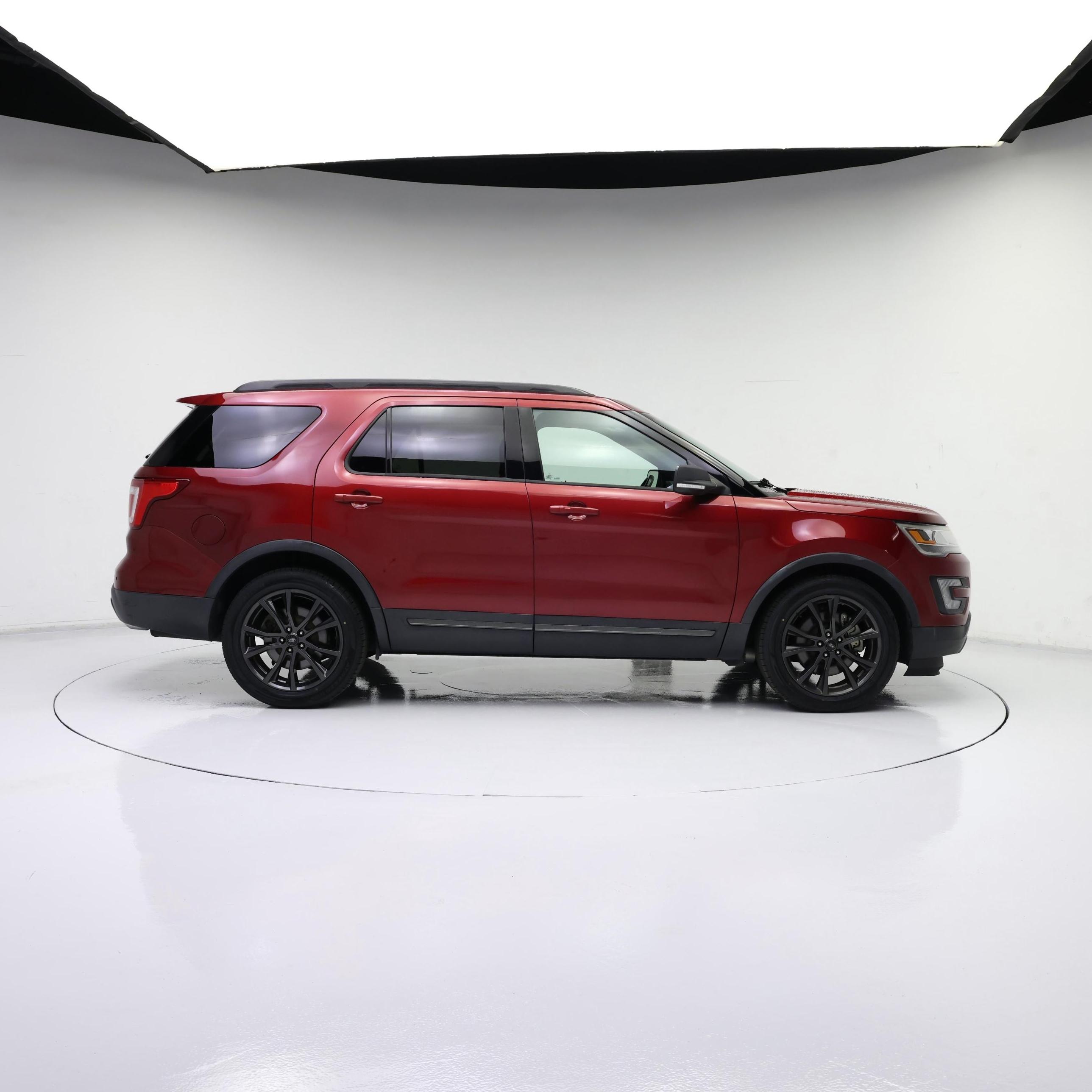 Thumbnail: 2017 Ford Explorer - 7