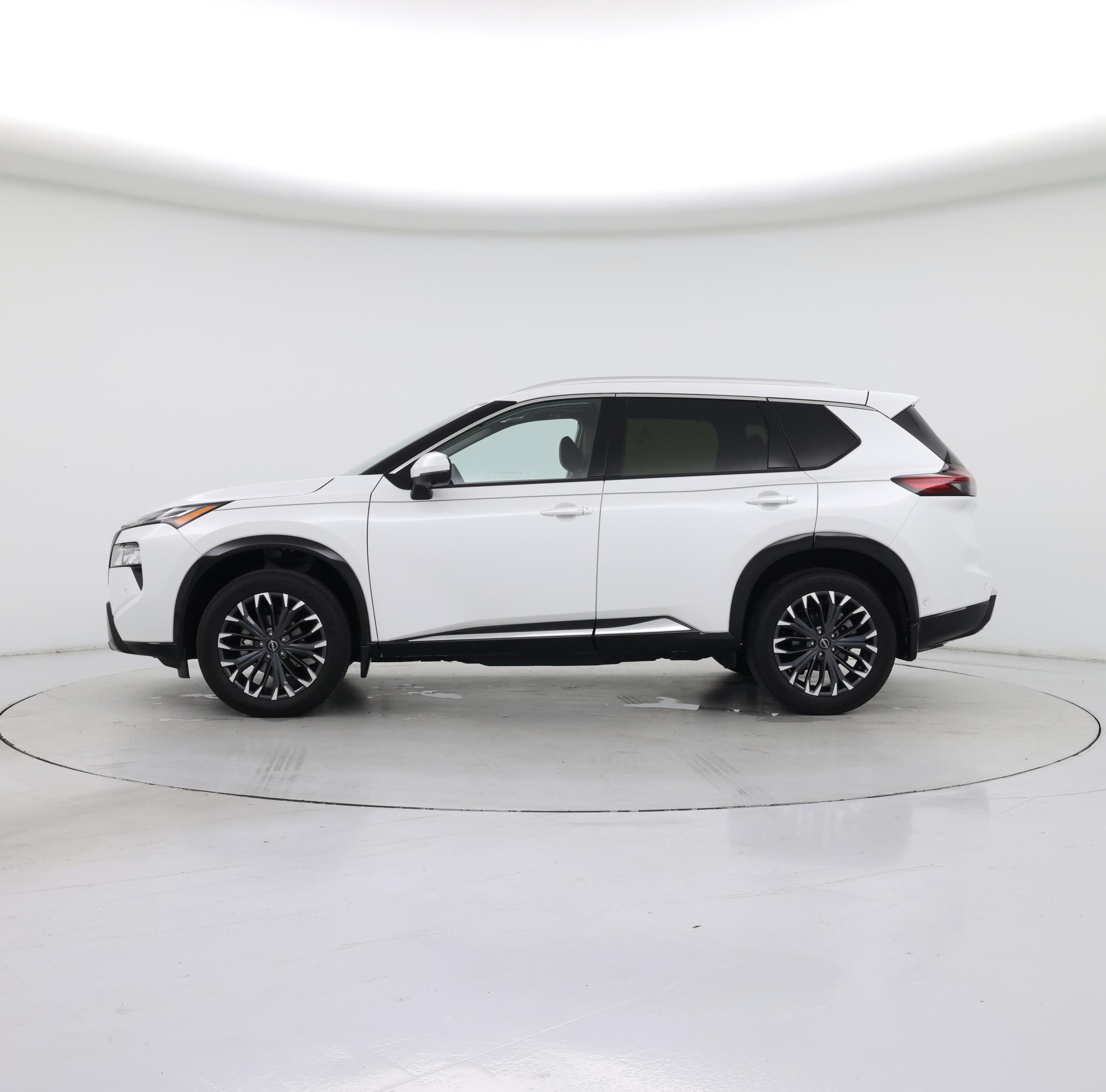 Thumbnail: 2024 Nissan Rogue - 3