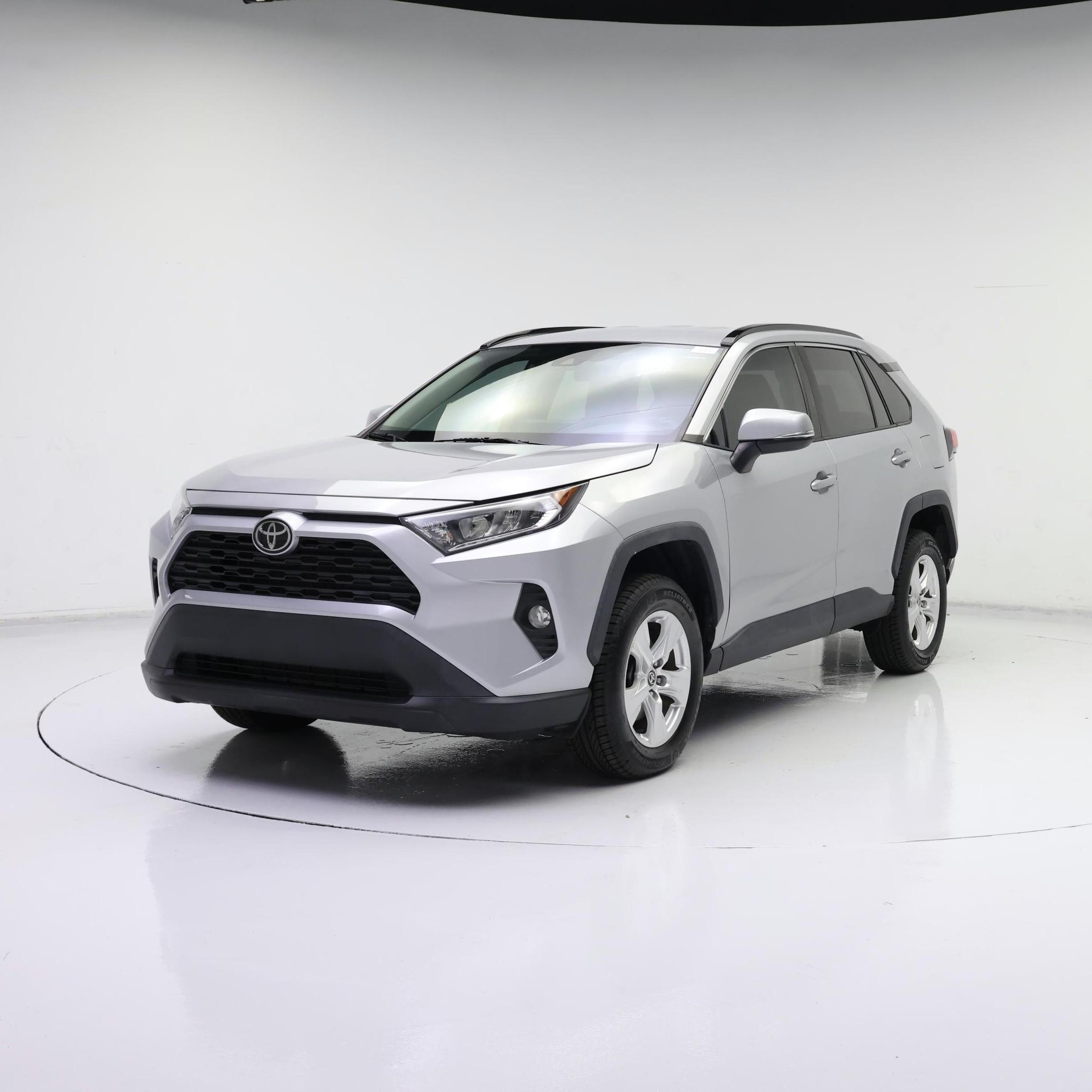 Thumbnail: 2021 Toyota RAV4 - 4
