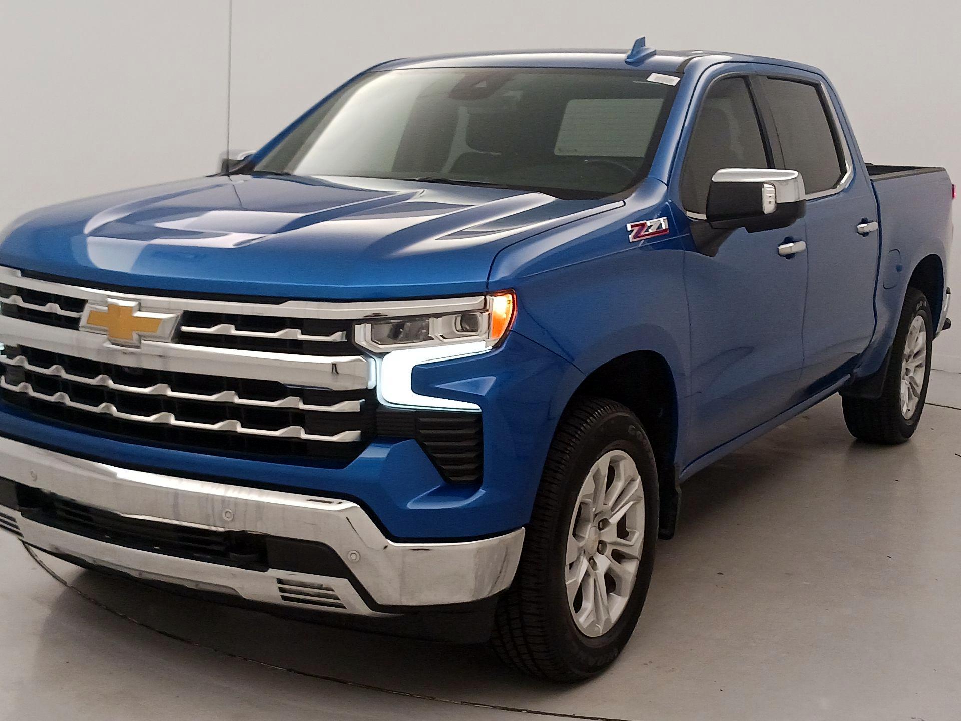 Thumbnail: 2023 Chevrolet Silverado 1500 - 3