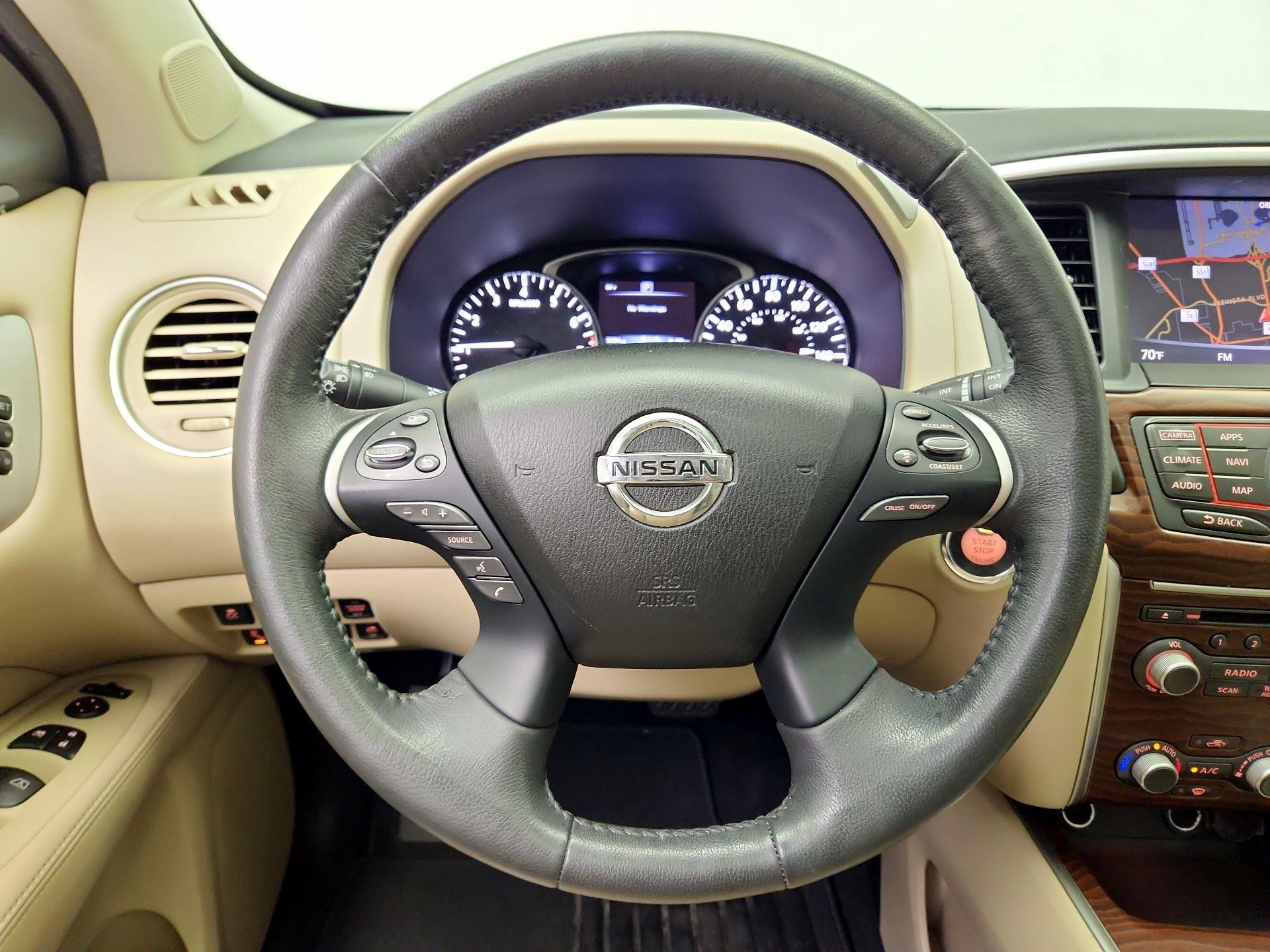 Thumbnail: 2017 Nissan Pathfinder - 10