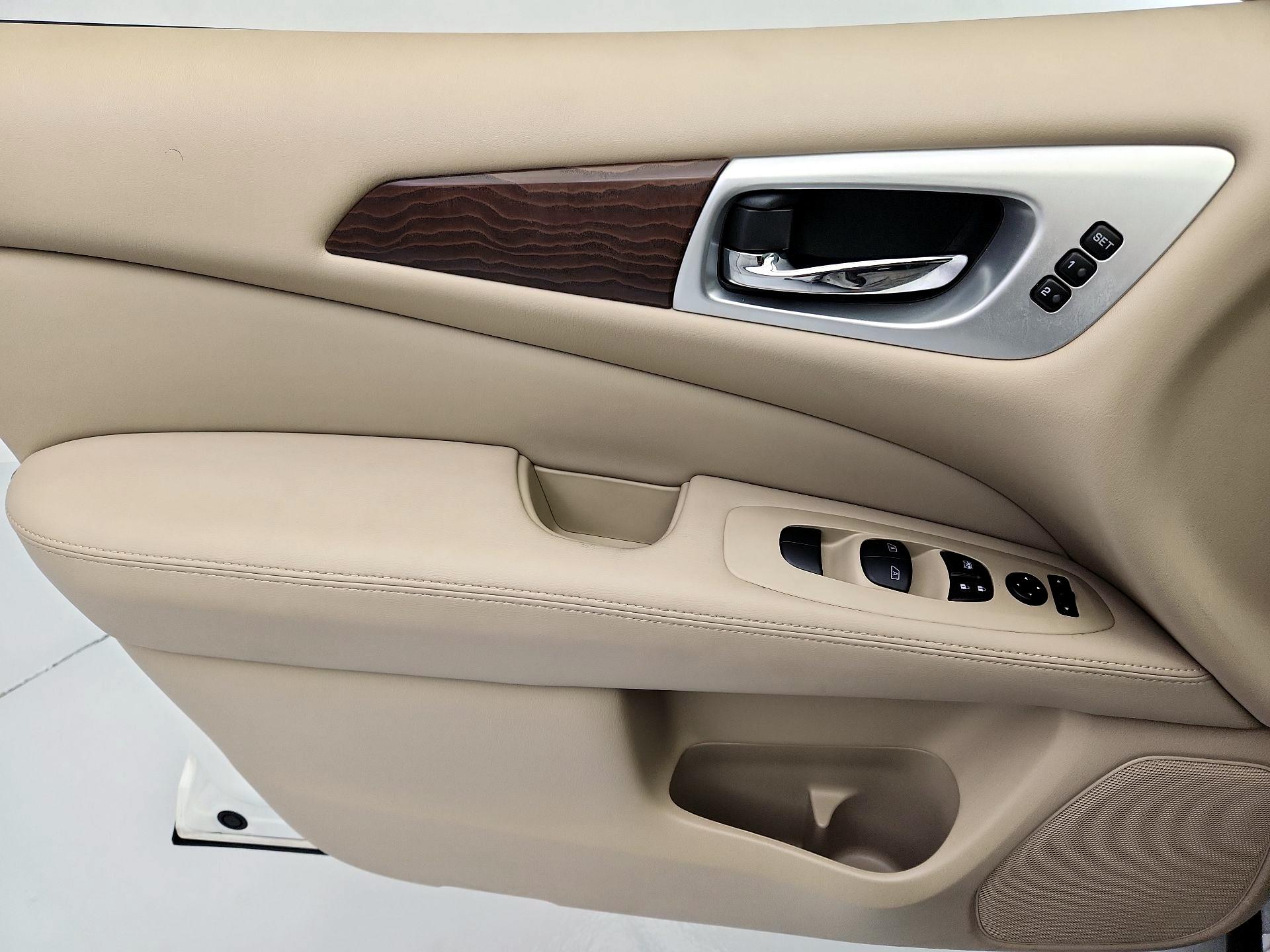 Thumbnail: 2017 Nissan Pathfinder - 12