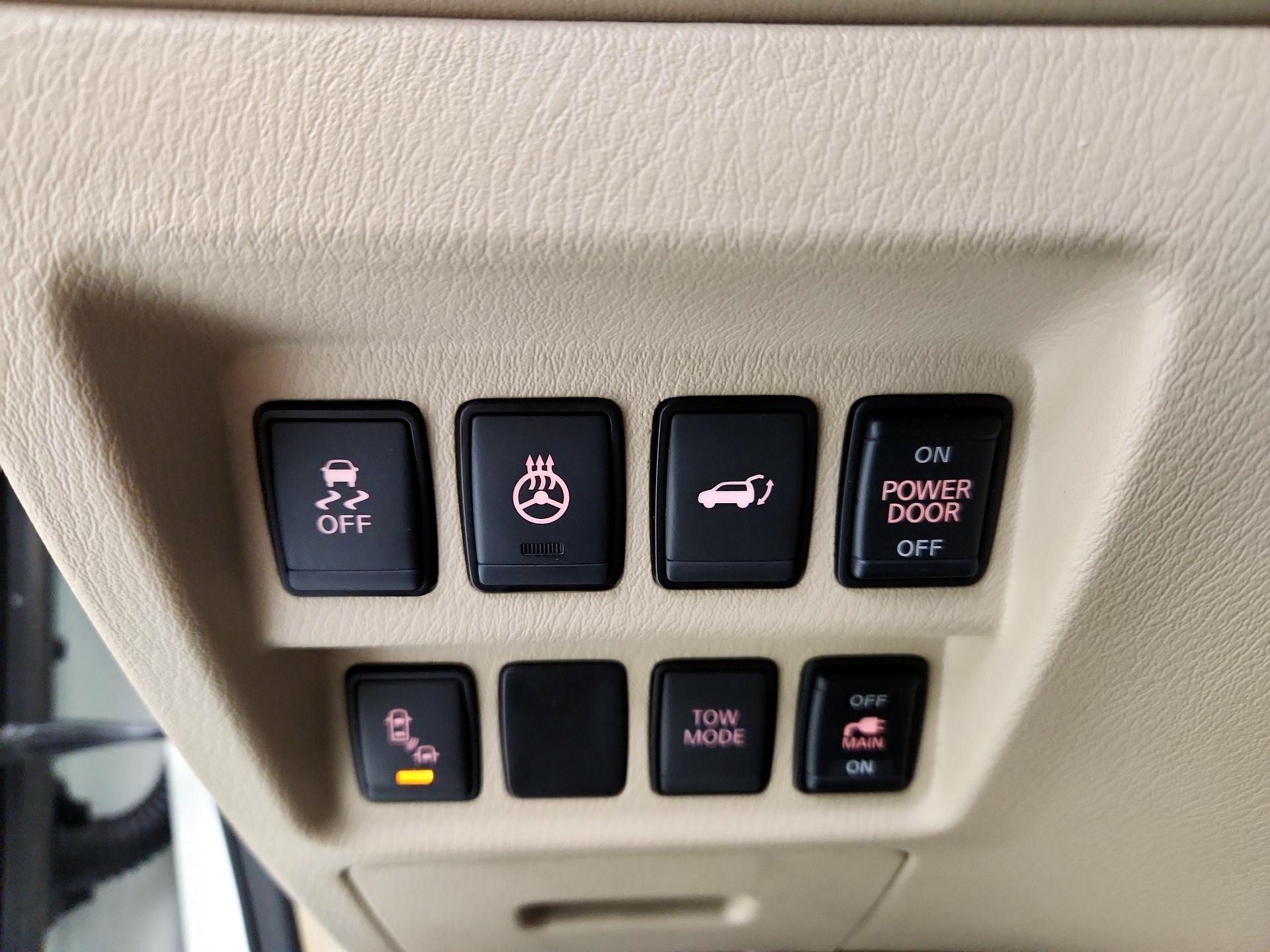 Thumbnail: 2017 Nissan Pathfinder - 13